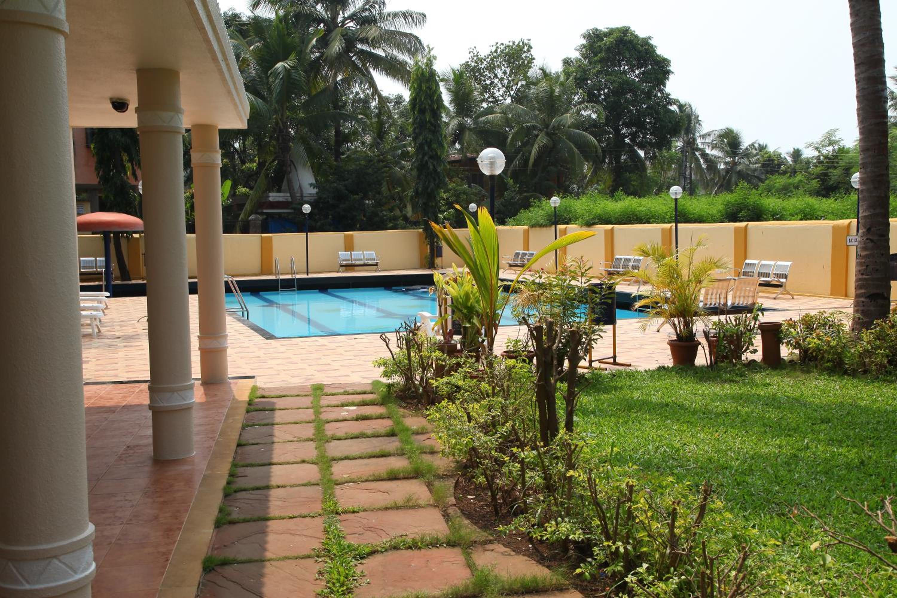 Double Room with Pool View photo 2