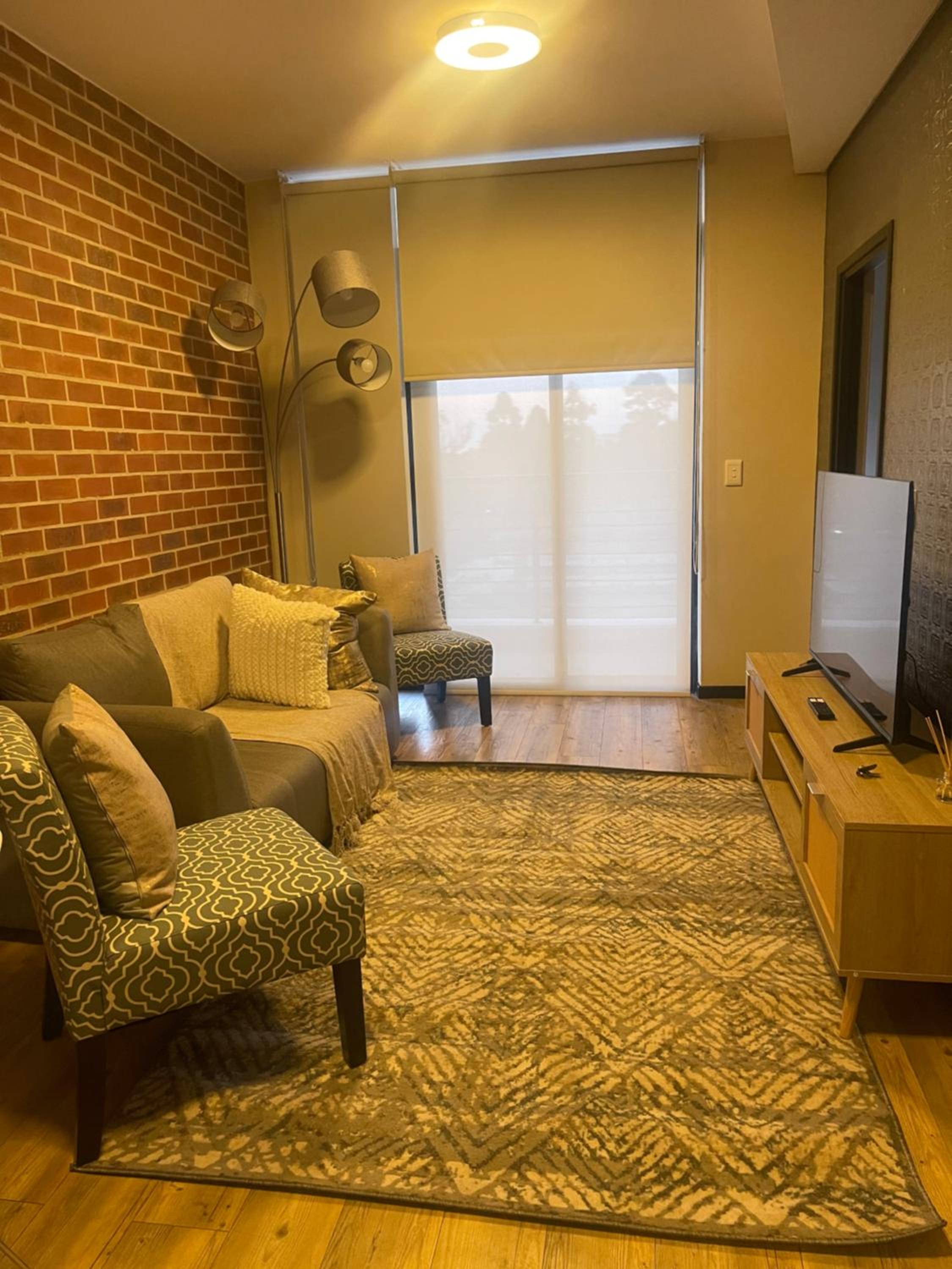 Two-Bedroom Apartment thumbnail 5