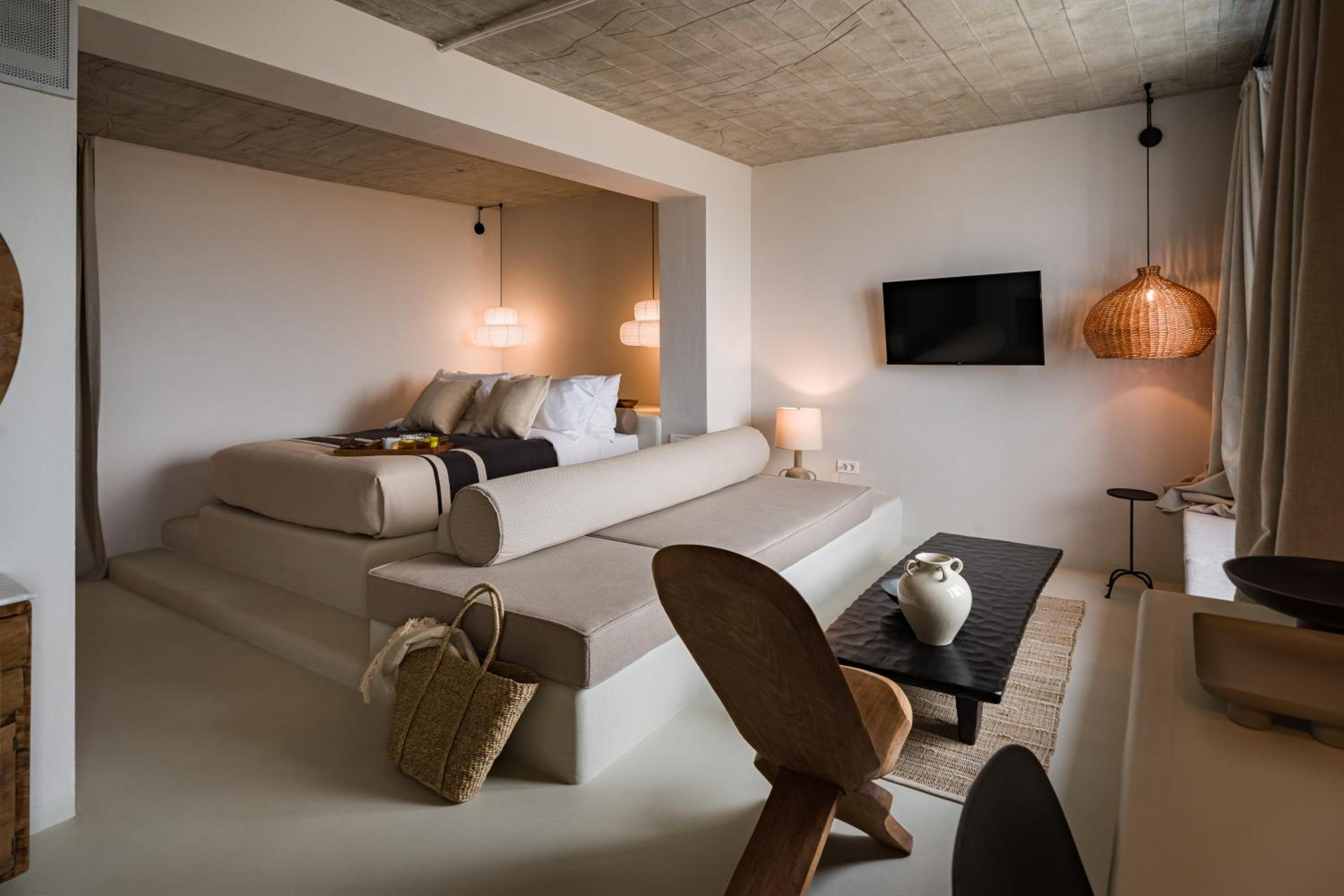 Deluxe Double Room with Balcony and Sea View photo 3