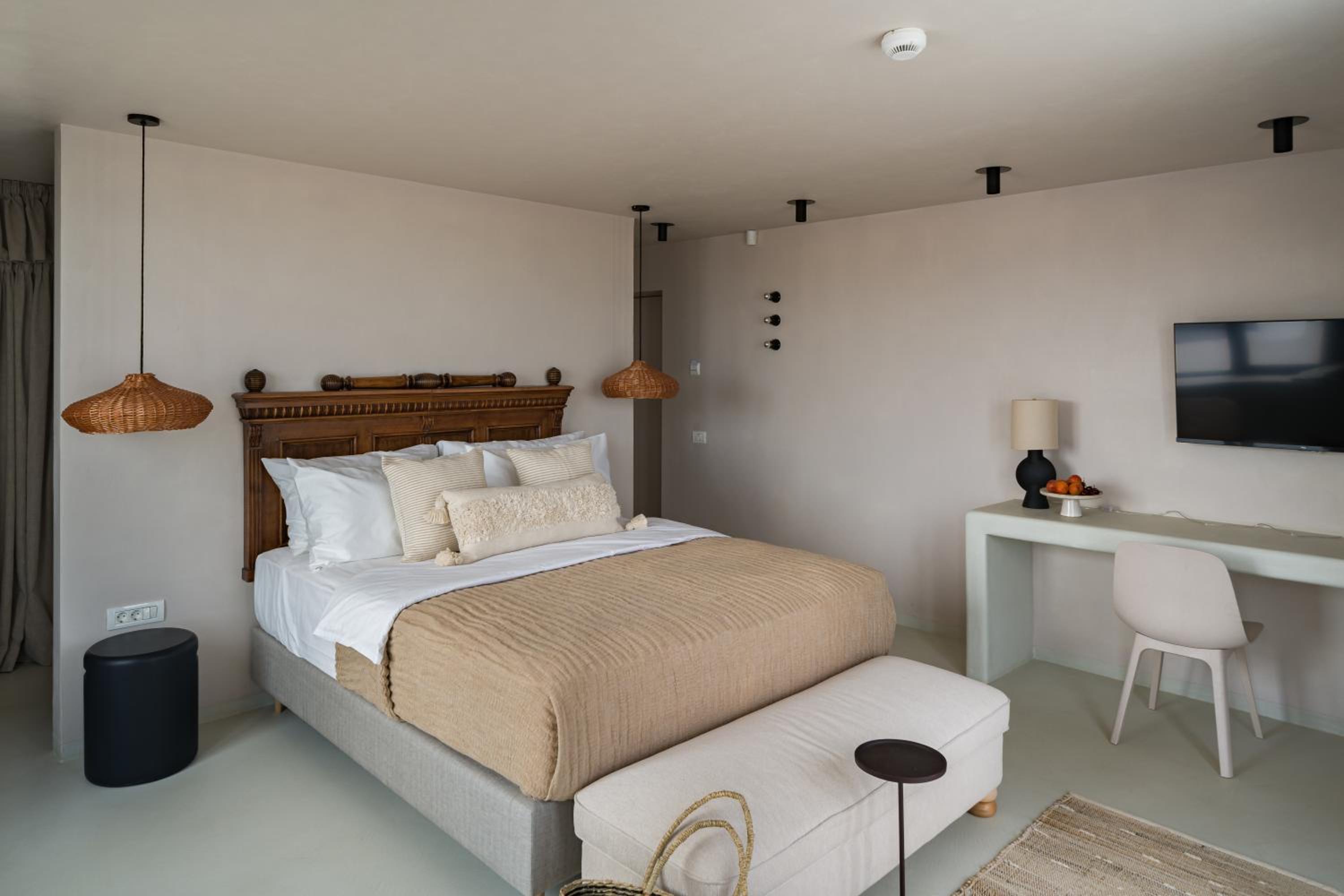 Deluxe Double Room with Balcony and Sea View photo 2