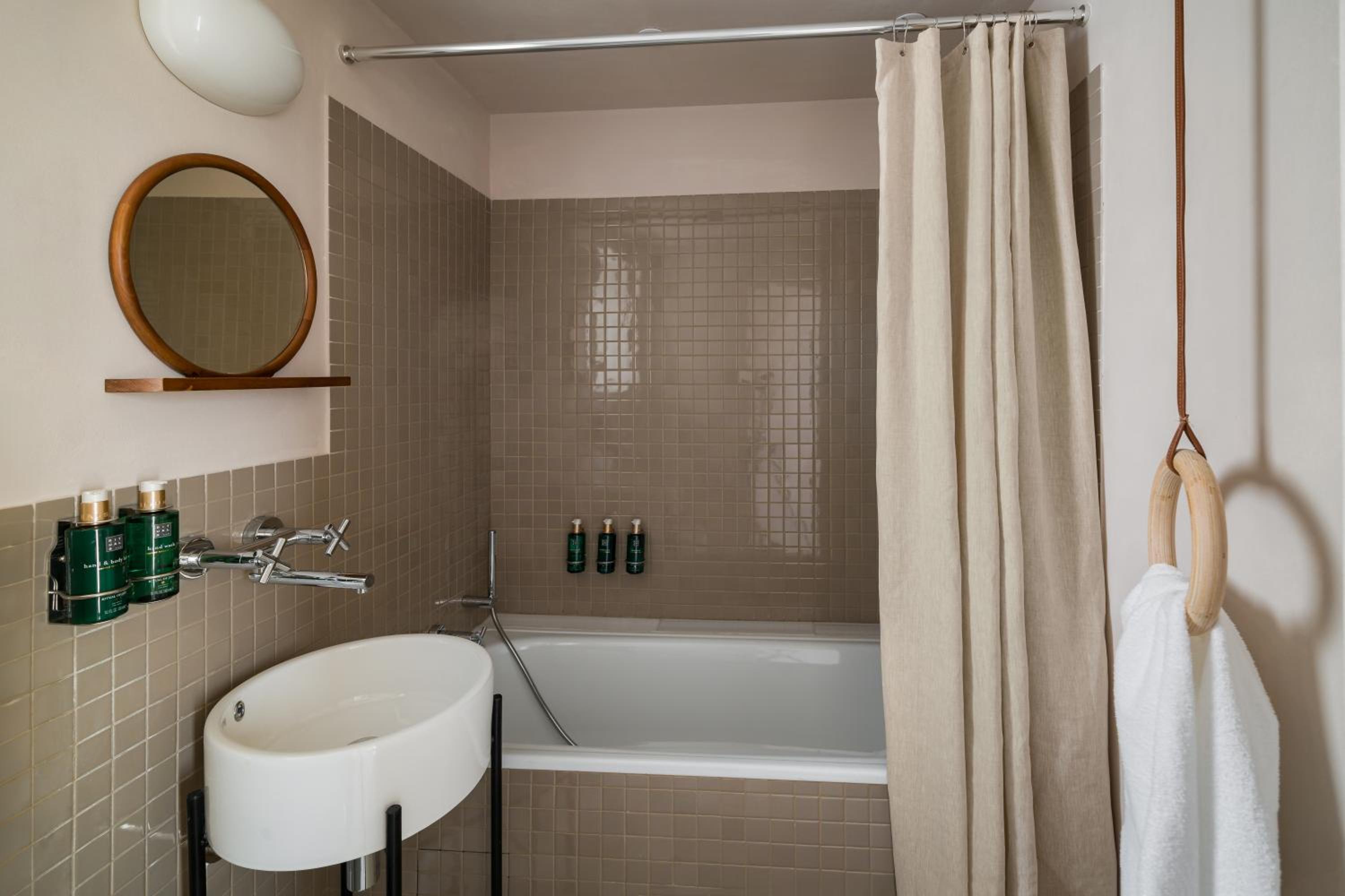 Double Room with Balcony and Sea View photo 3