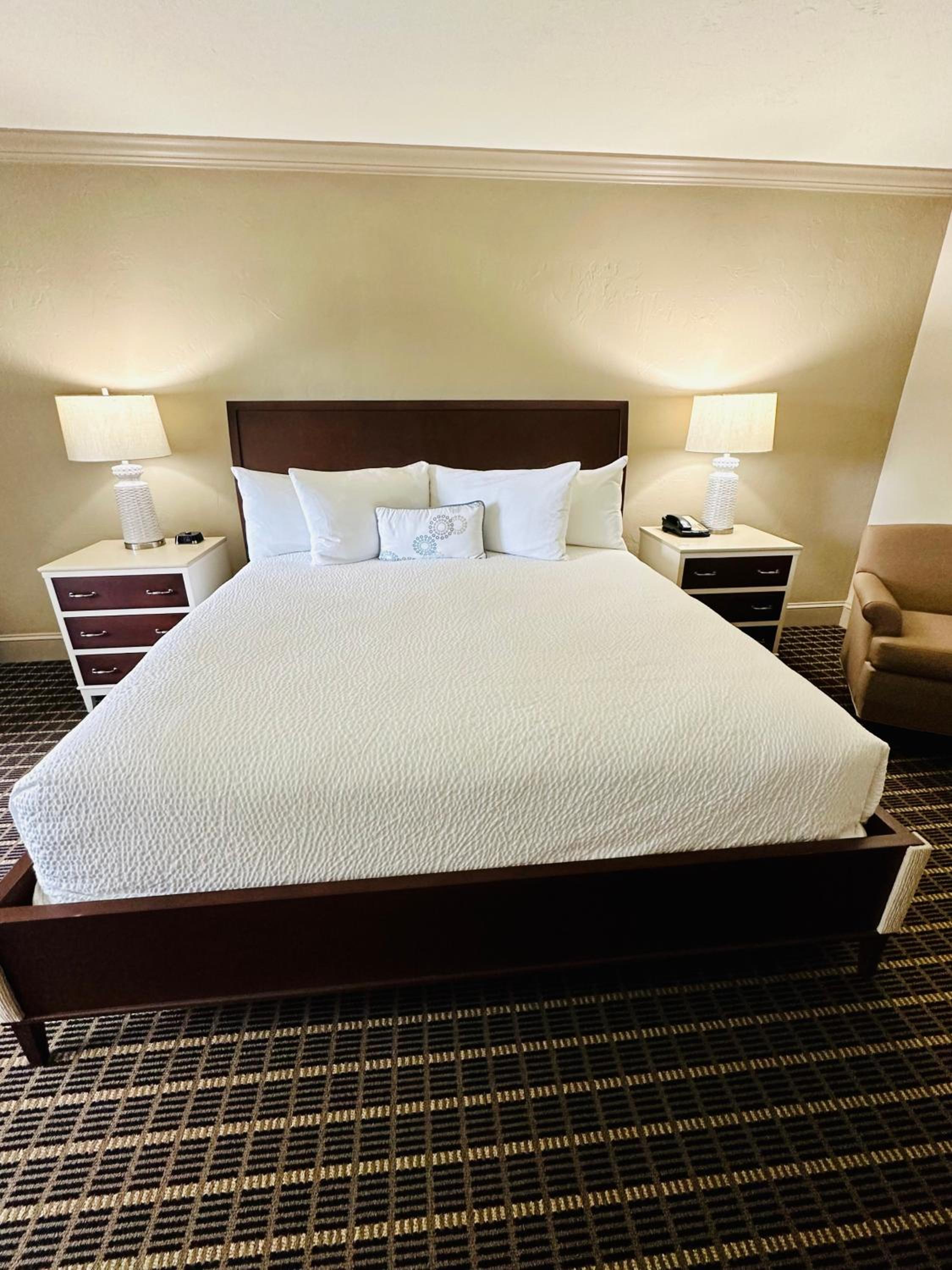 Superior King Room - Photo 1