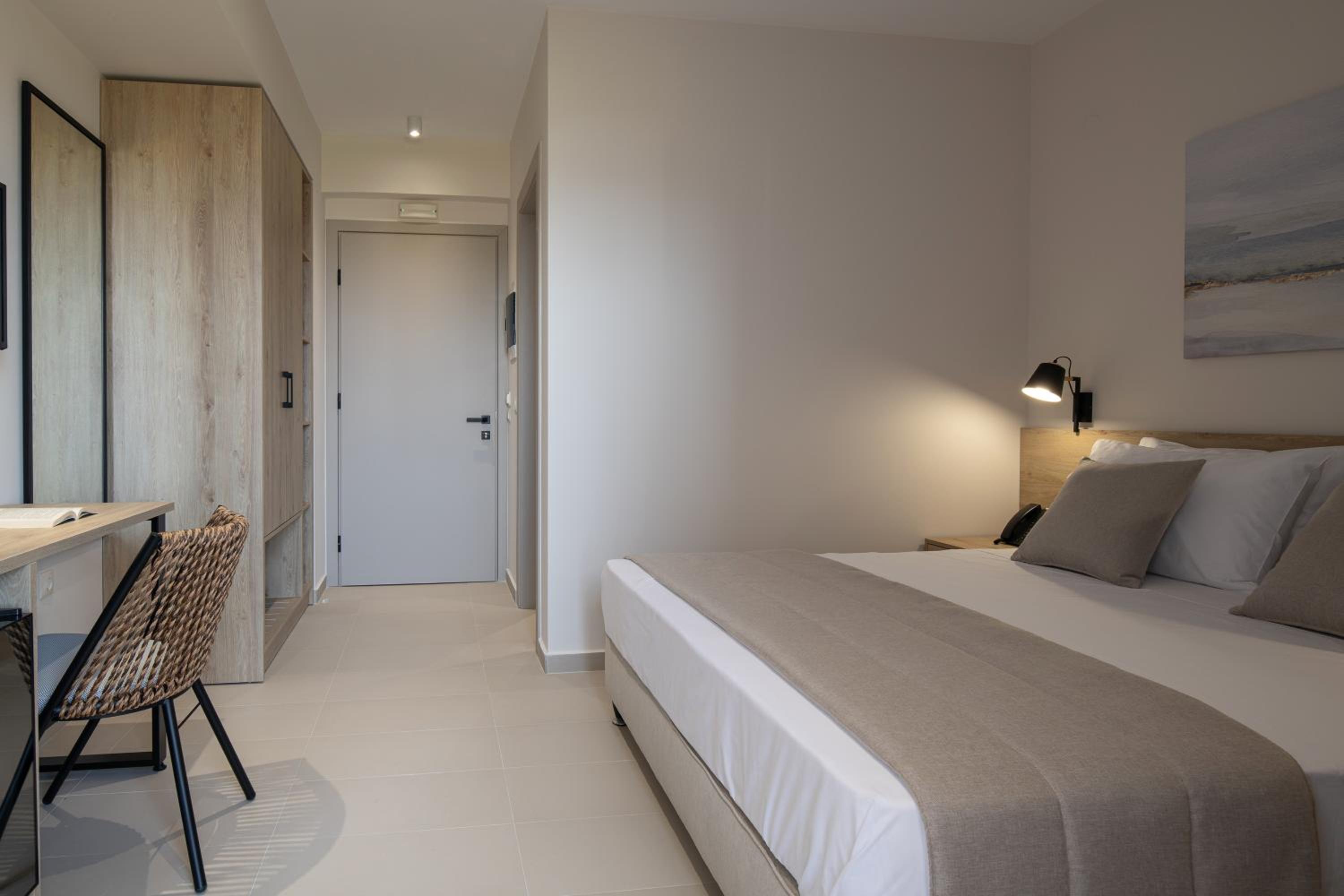 Deluxe Double Room with Sea View photo 2