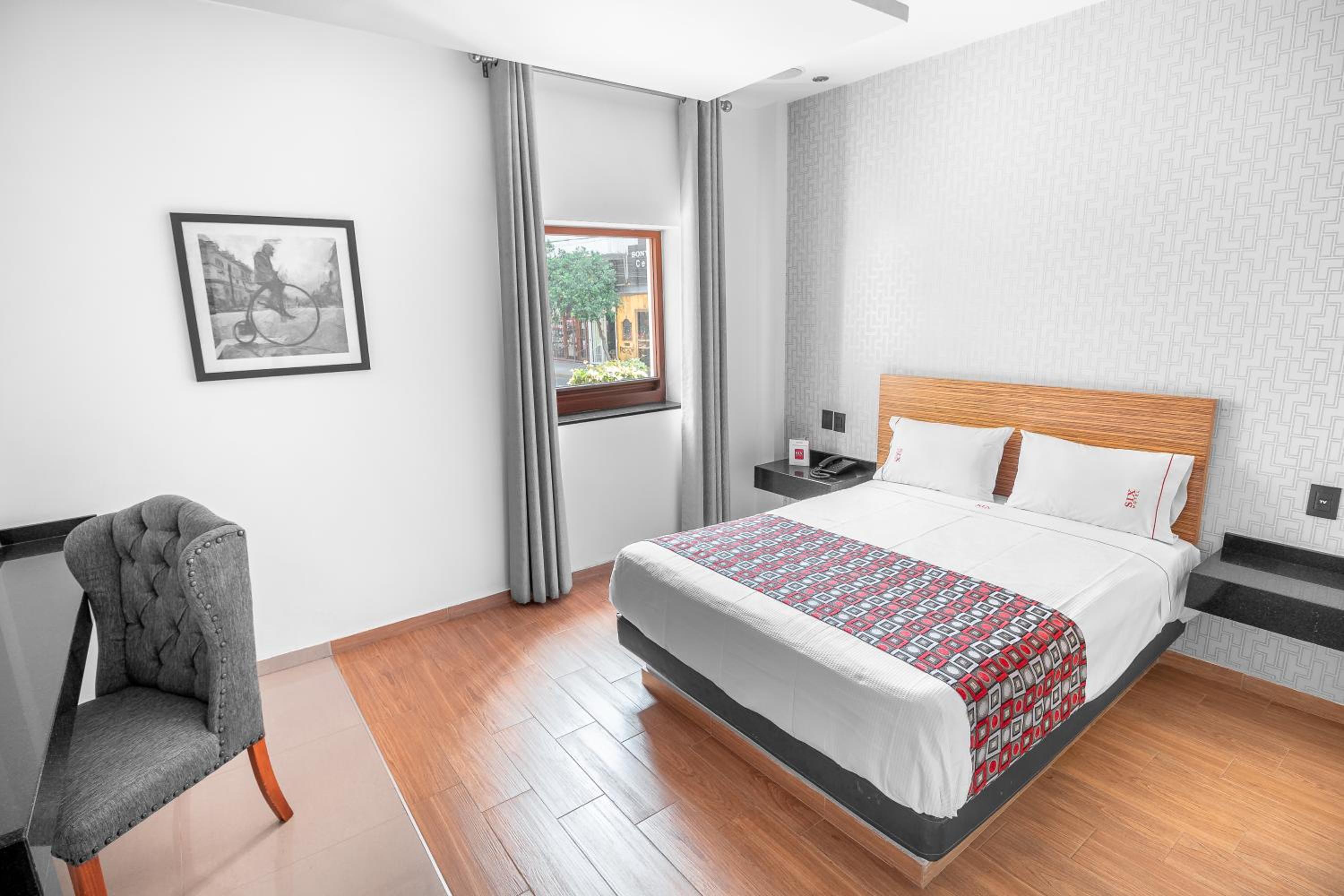Queen Room