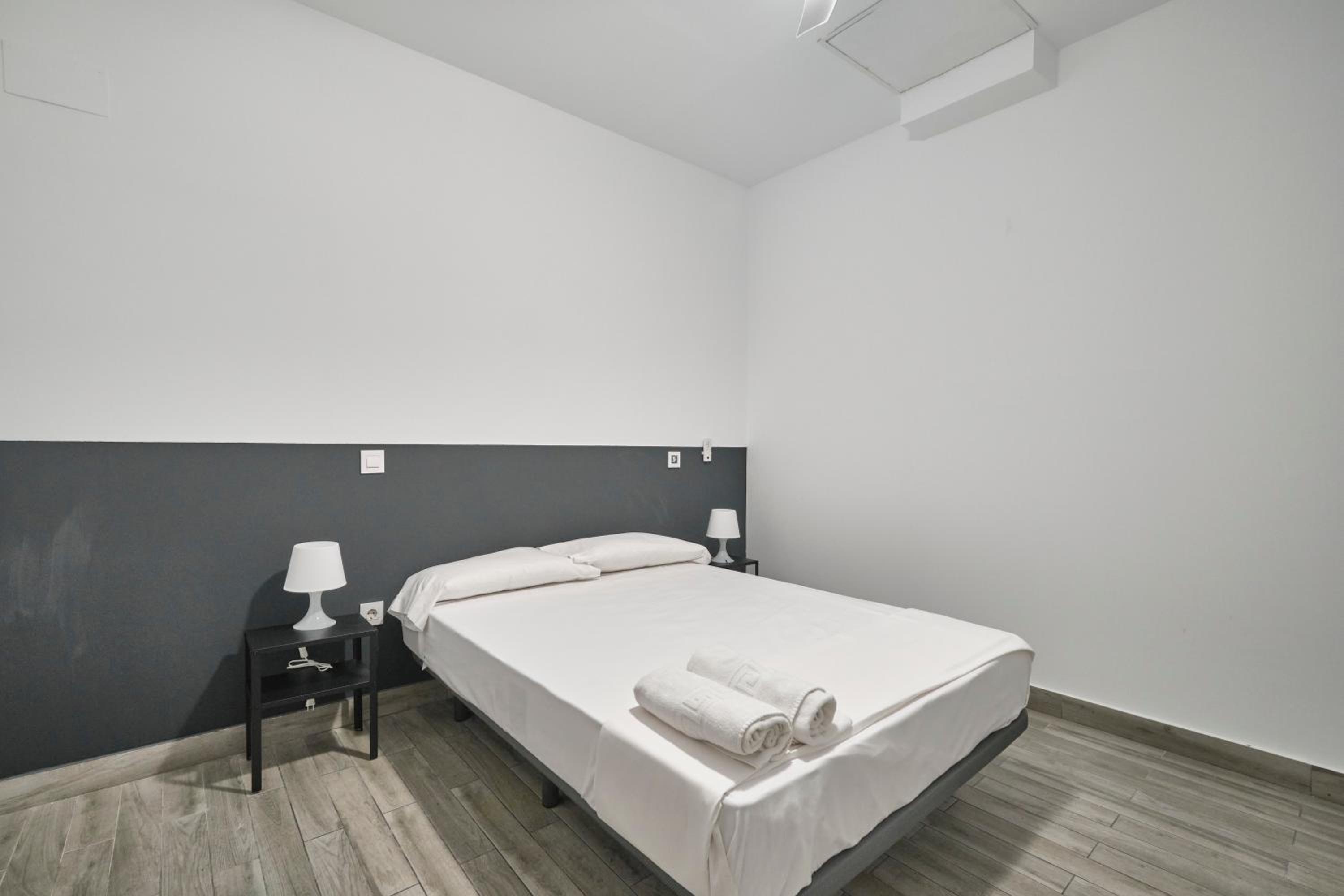 Habitación doble con baño compartido