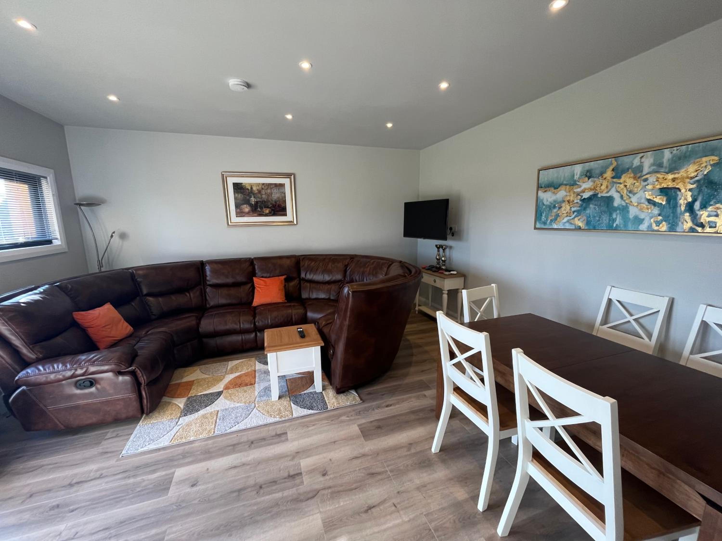 Three-Bedroom House photo 1