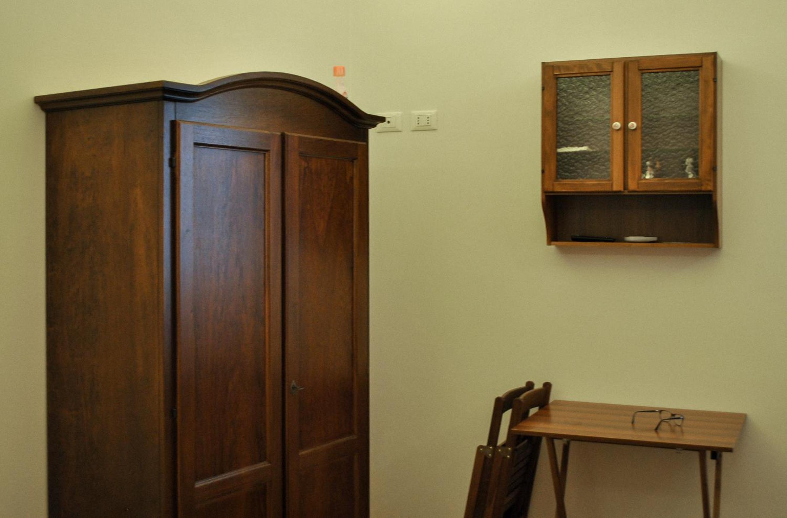 Studio Apartment photo 1