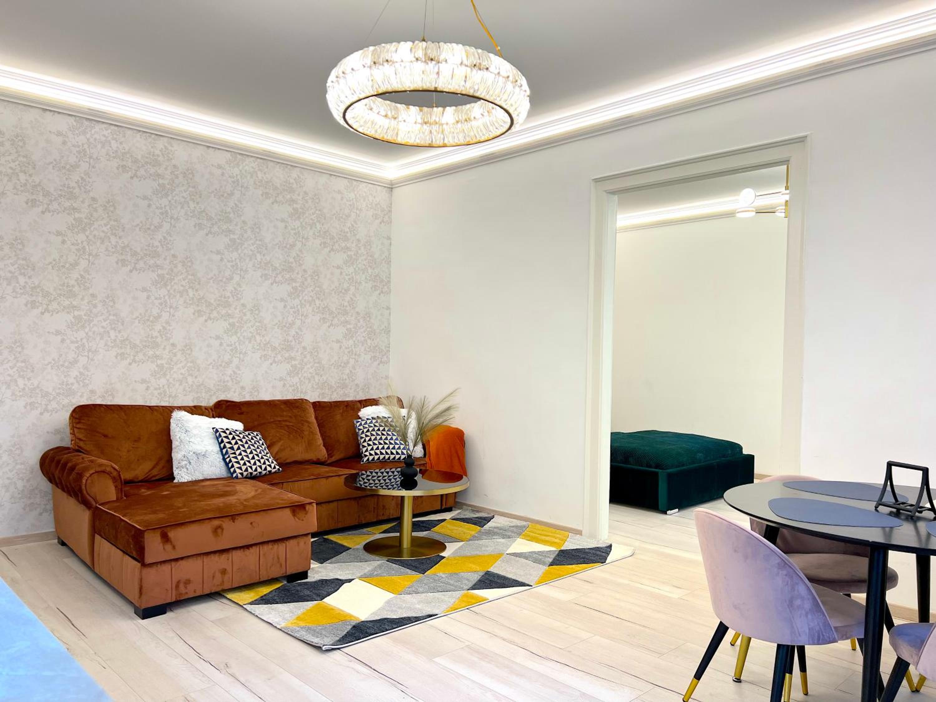 One-Bedroom Apartment - Photo 1