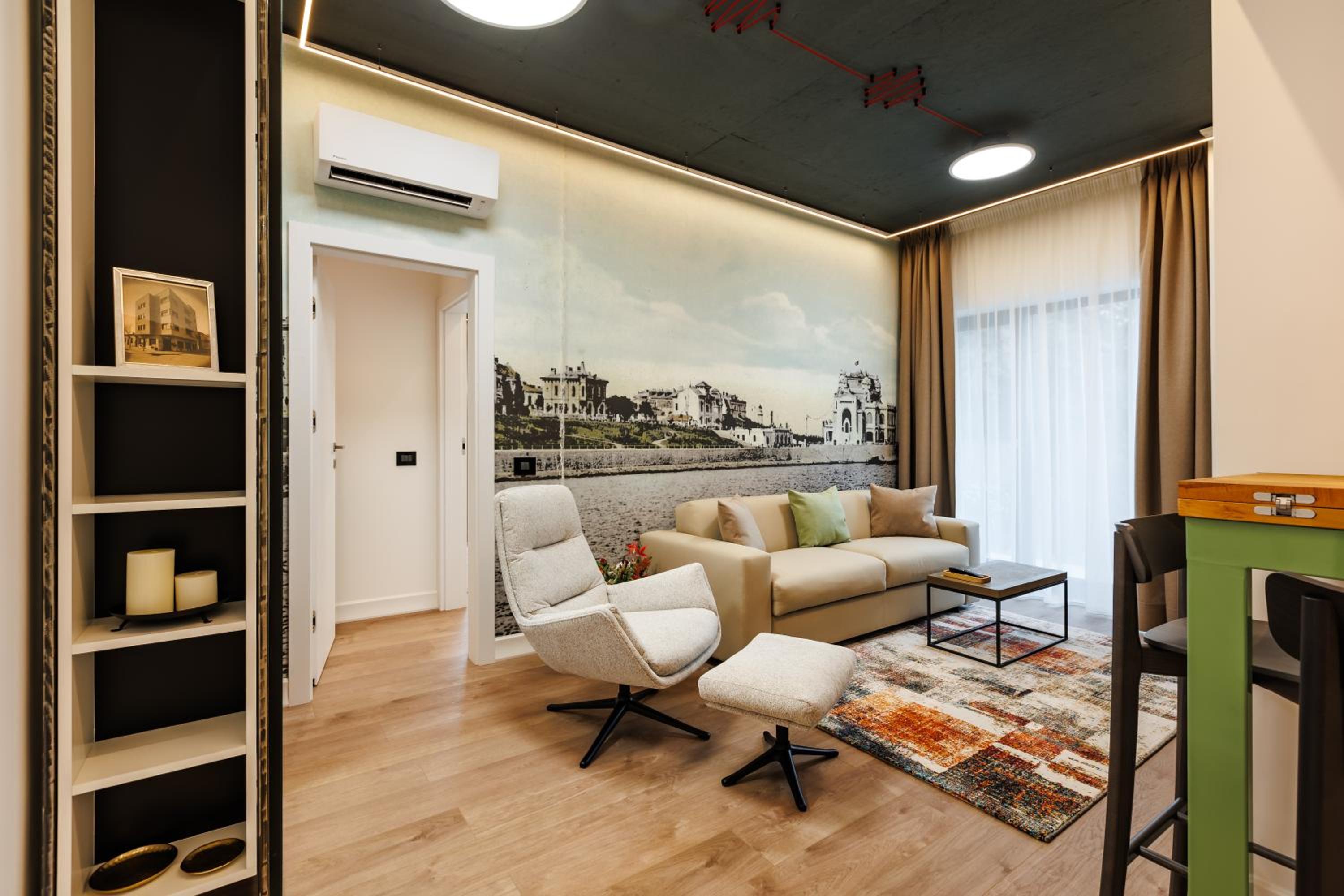 Old Corner - One-Bedroom Apartment