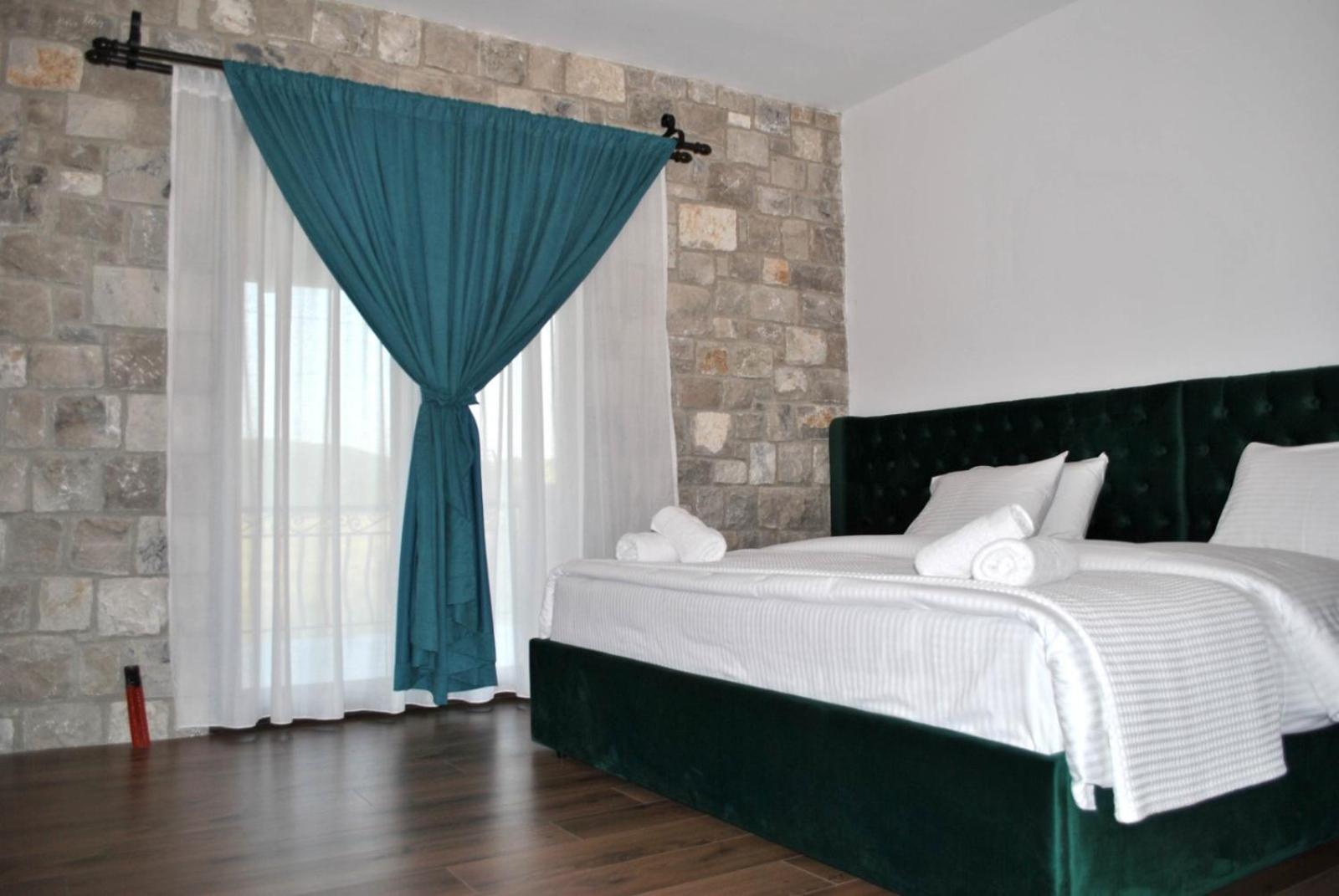 Deluxe Double Room With Balcony photo 2