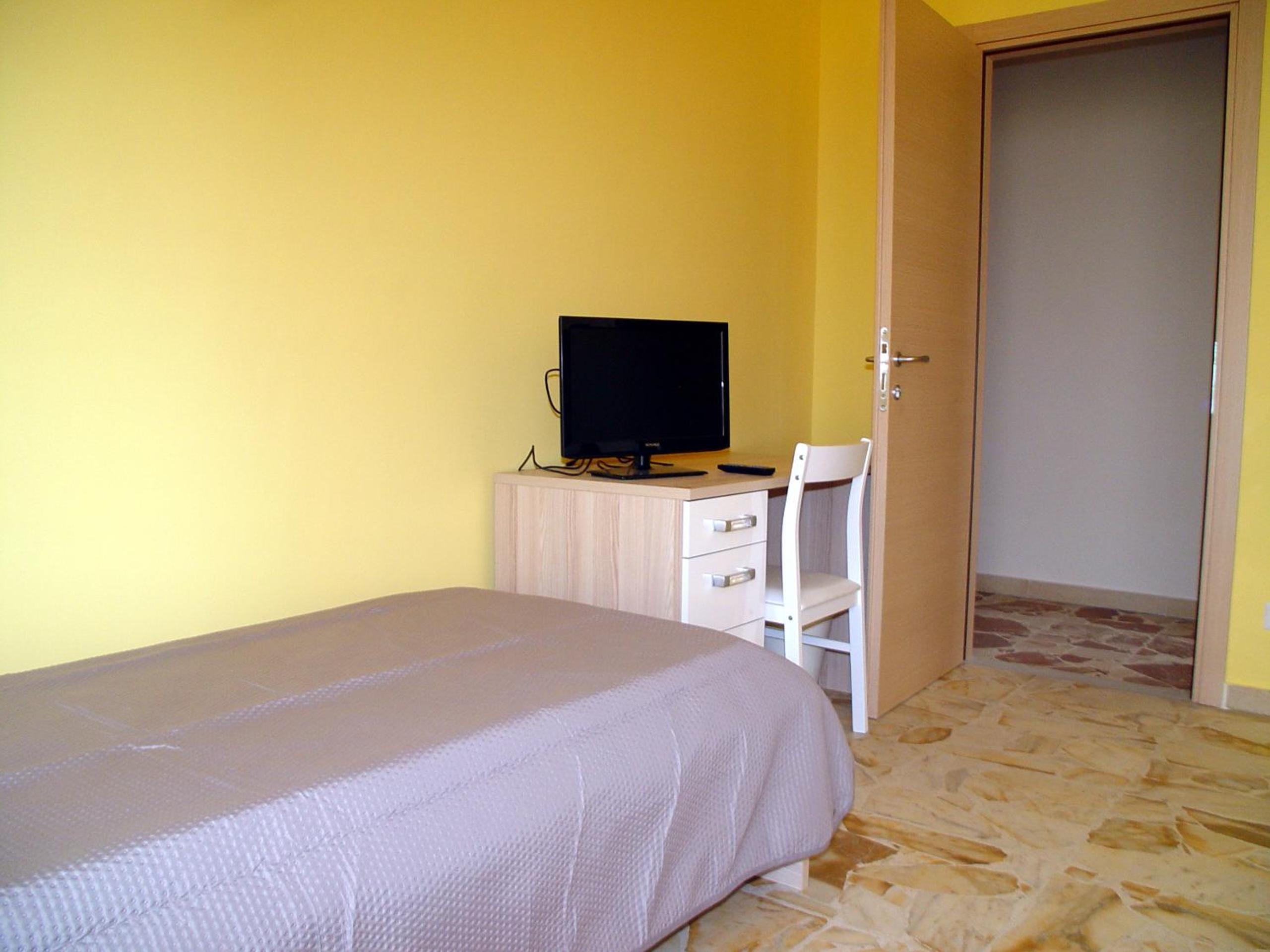 Triple Room with Private External Bathroom photo 1