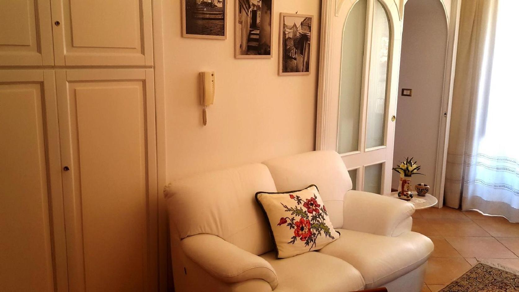 Two-Bedroom Apartment - Photo 18