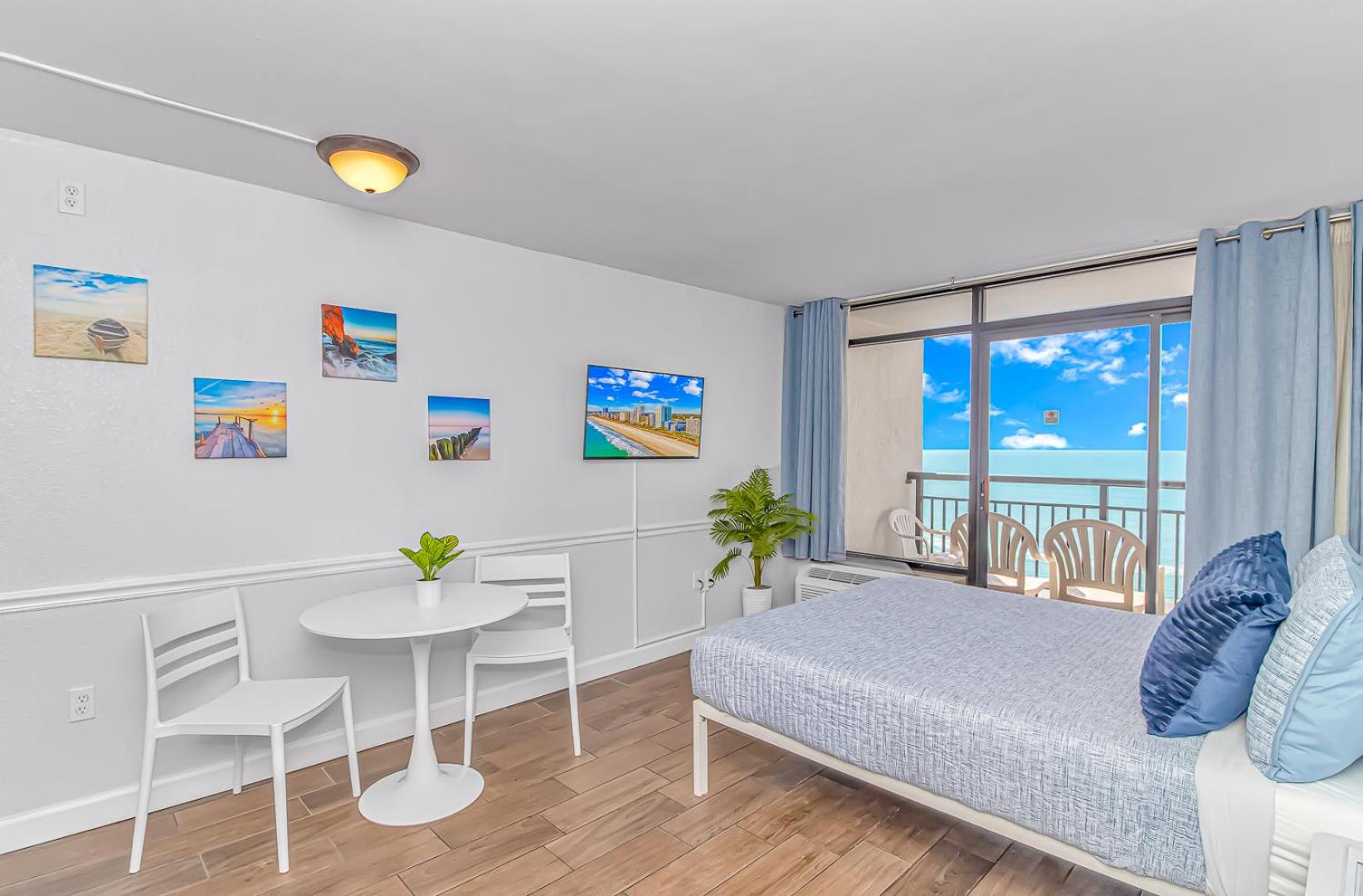 Apartment with Balcony