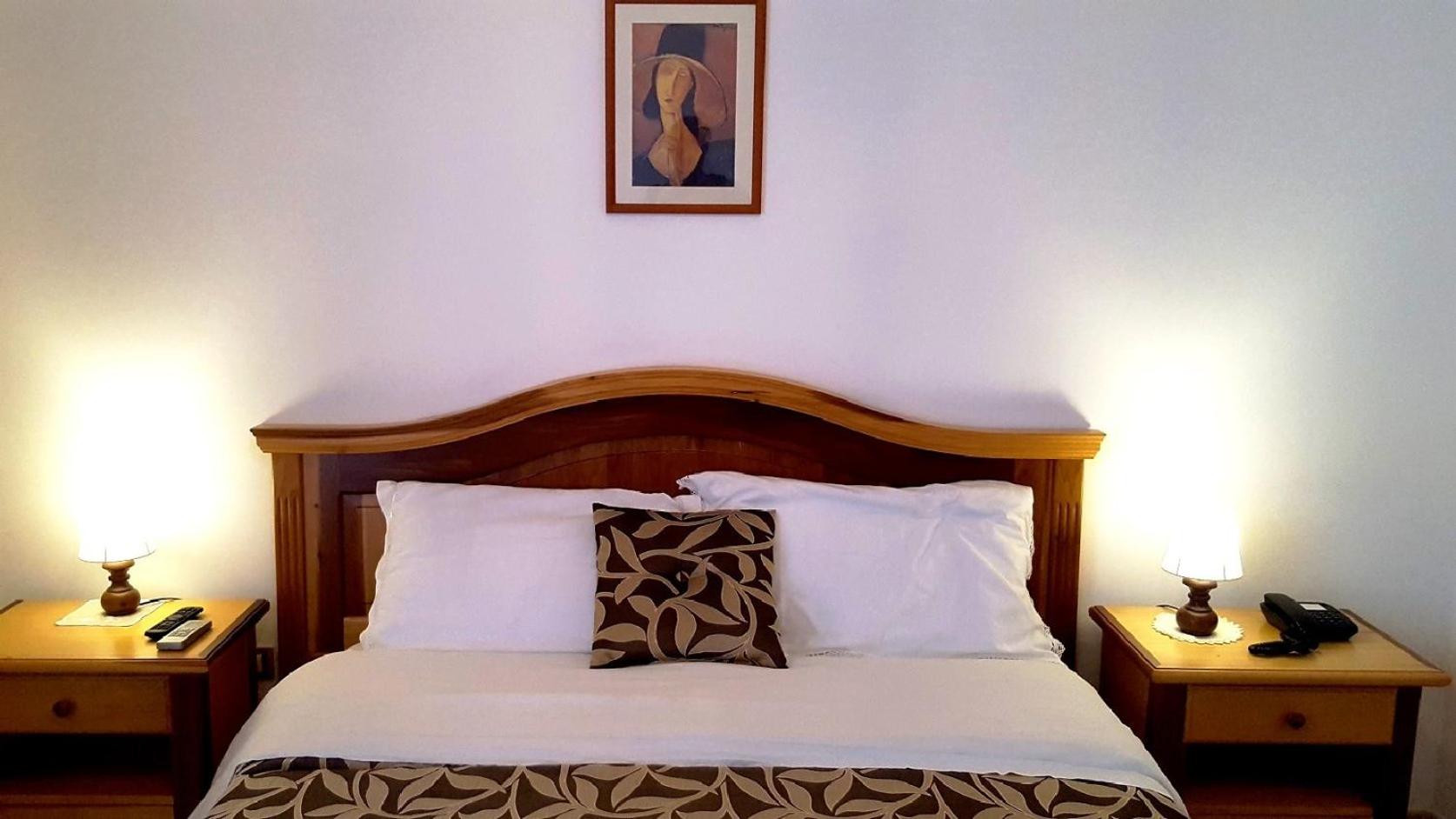 Three-Bedroom Suite - Photo 12