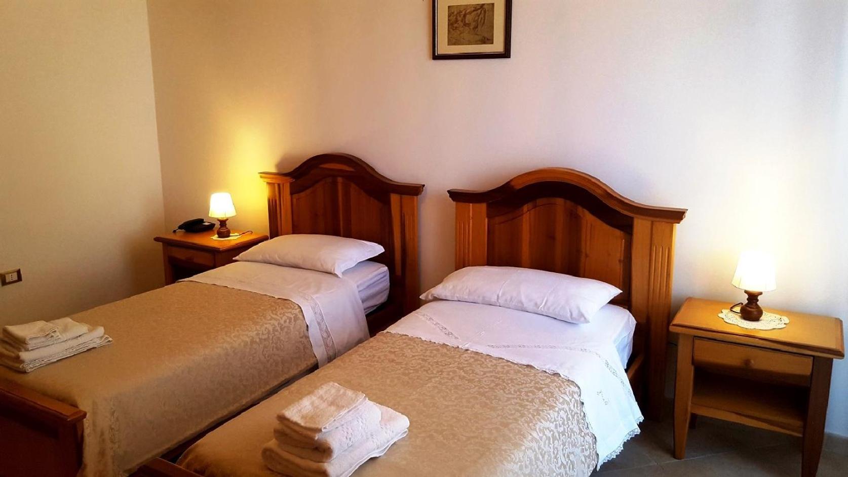 Three-Bedroom Suite - Photo 17