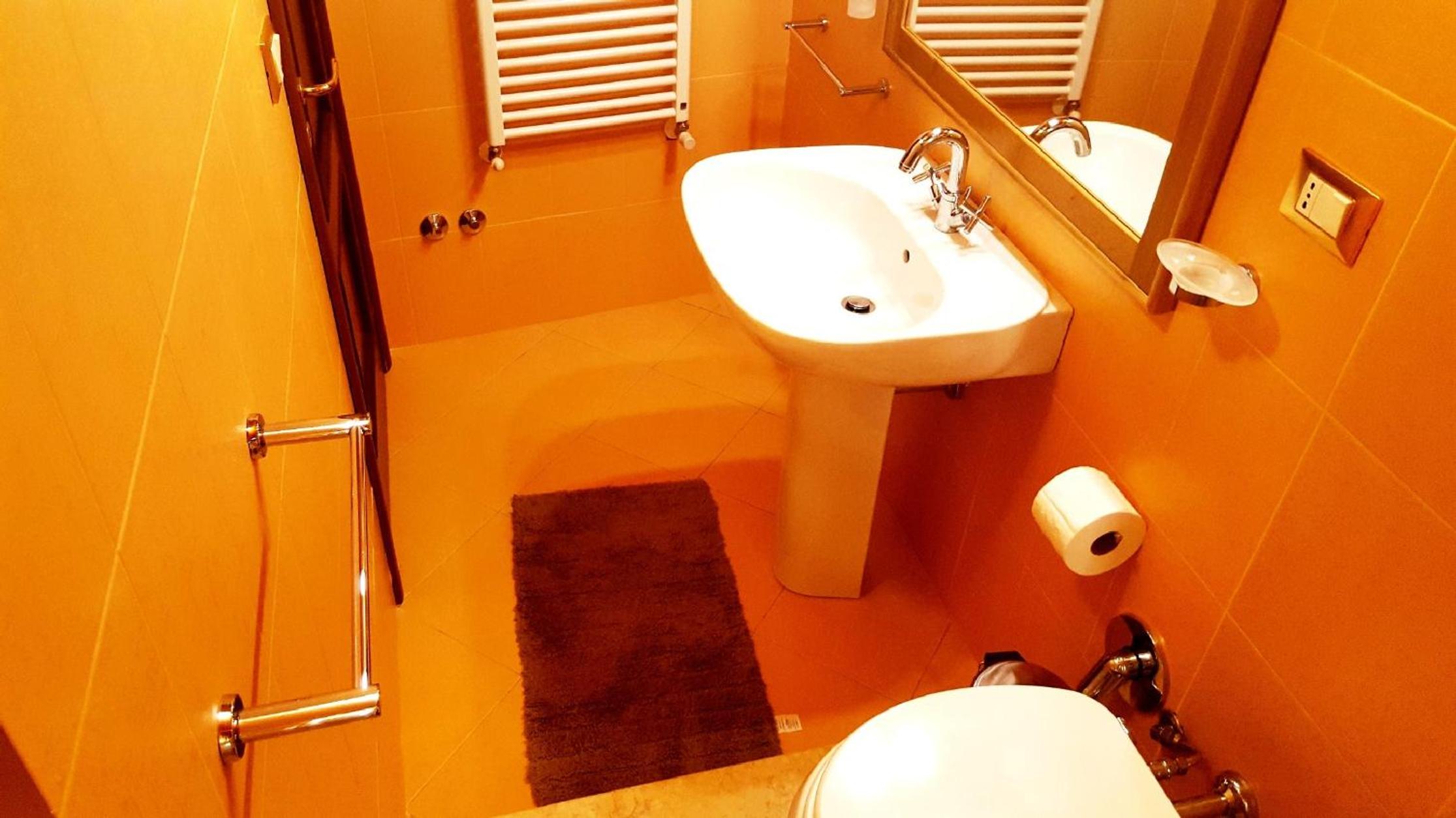 Three-Bedroom Suite - Photo 18