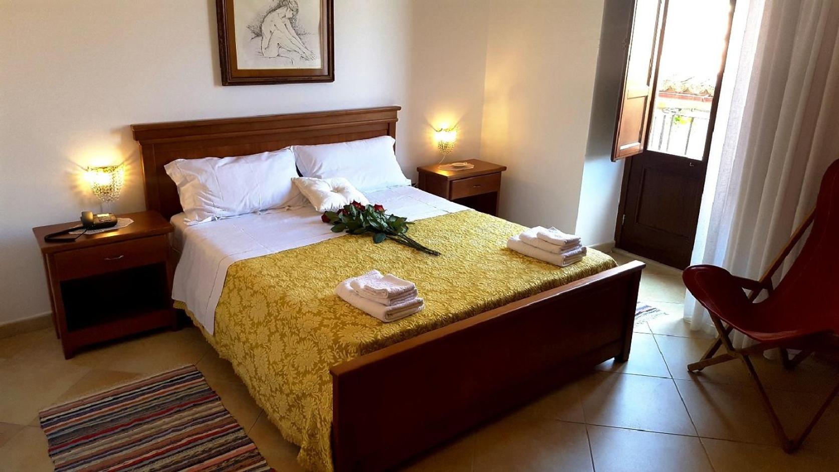Double Room - Photo 1