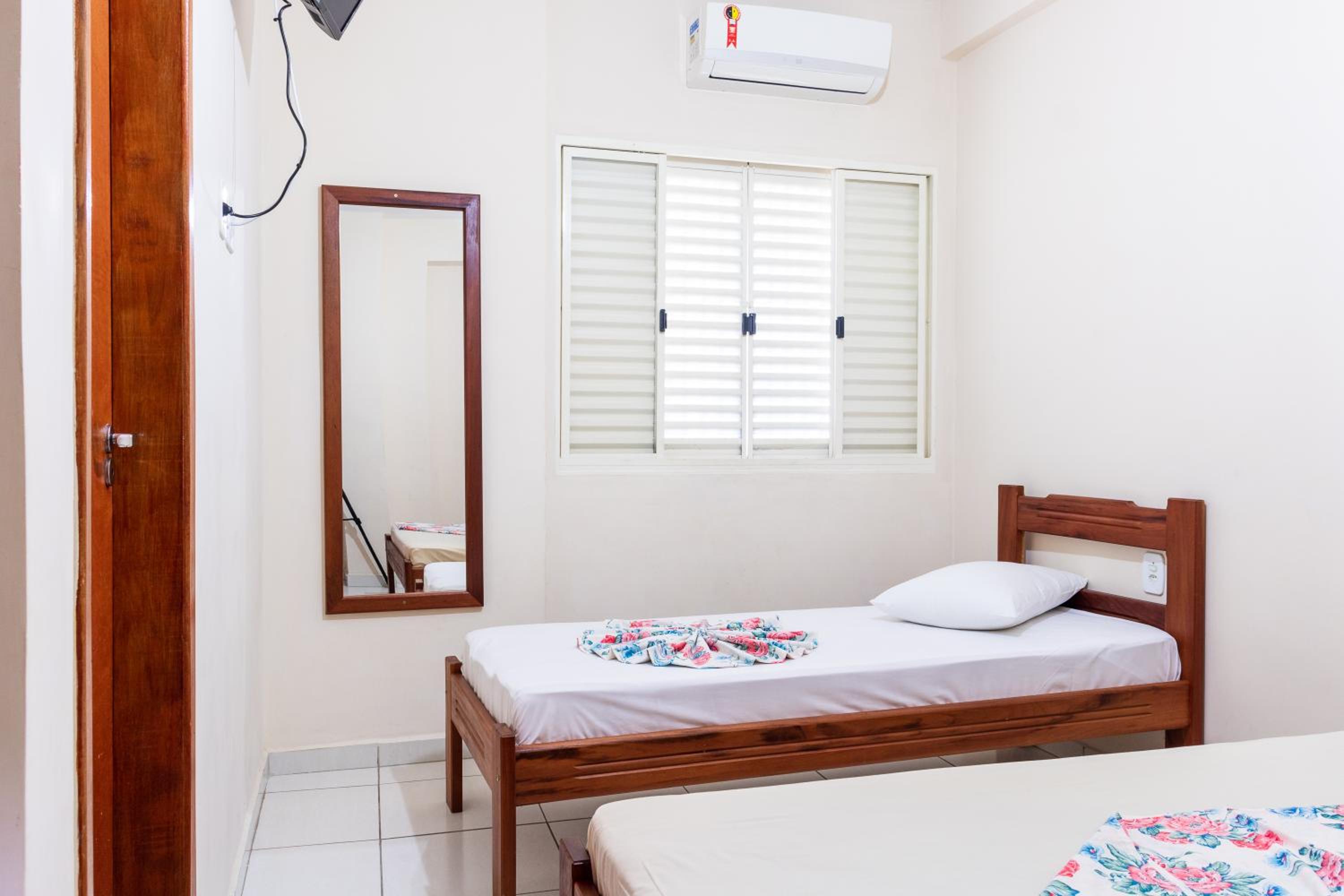 Standard Triple Room - Photo 6