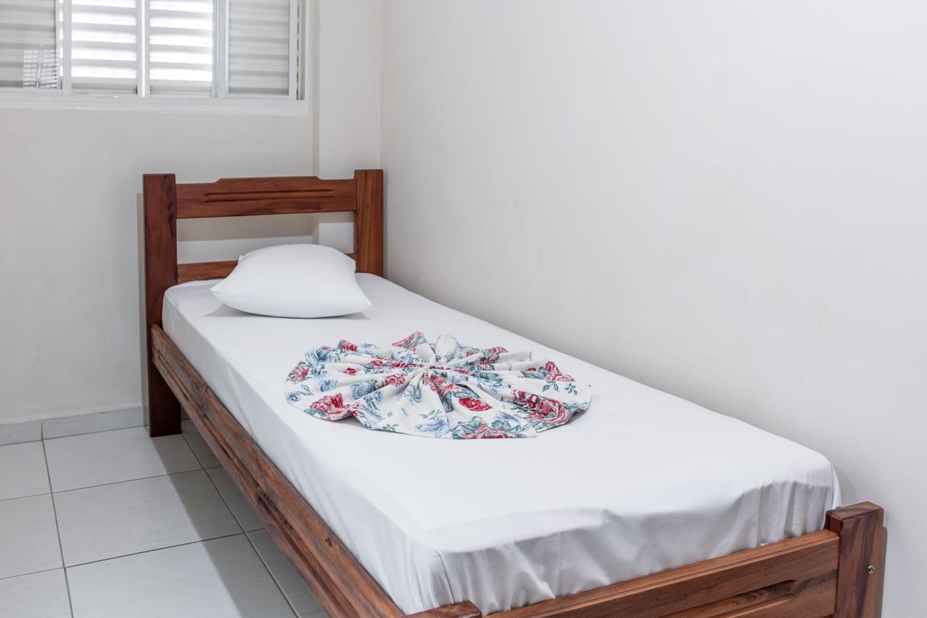 Basic Triple Room - Photo 1