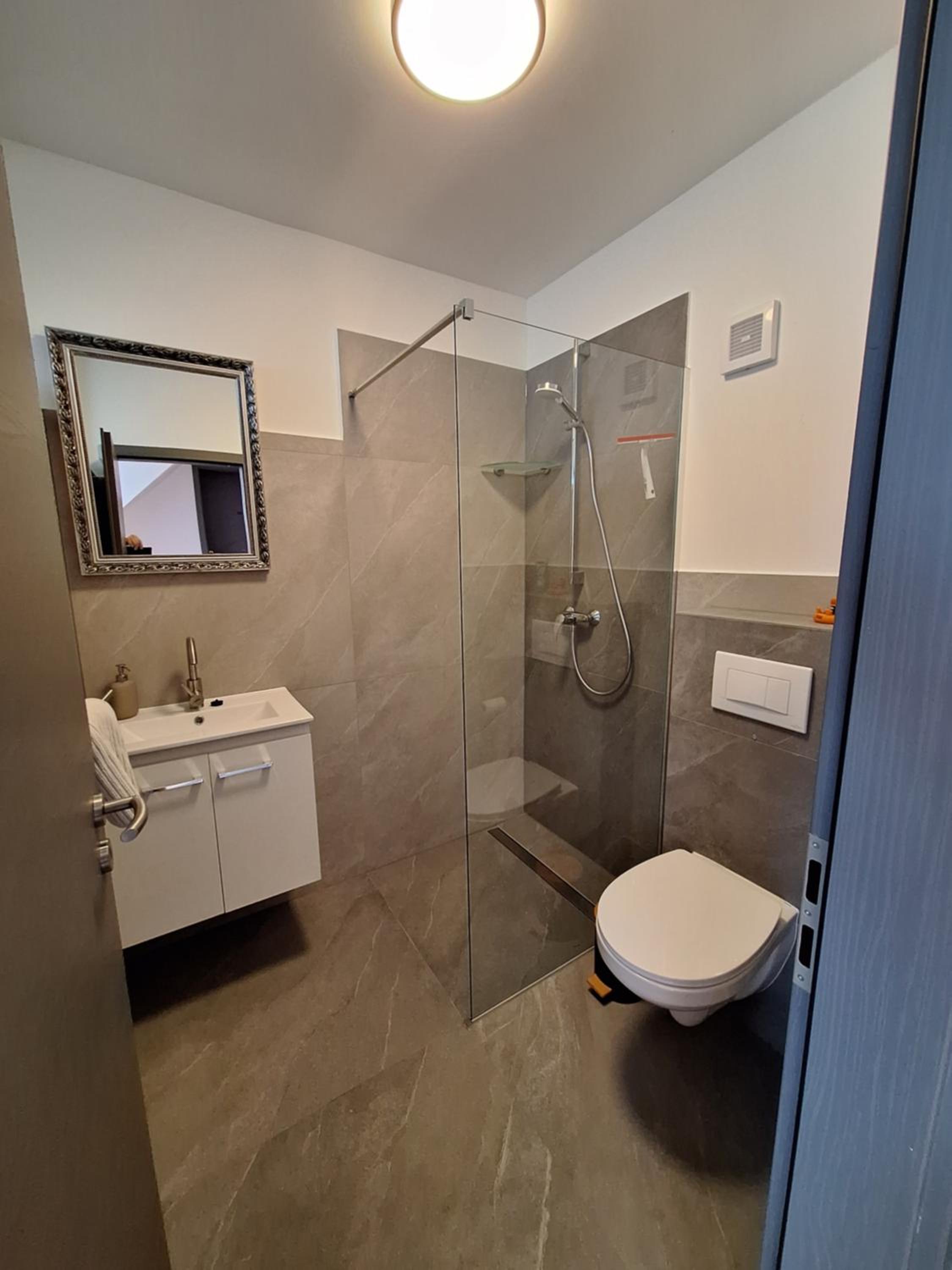 Large Double Room photo 3