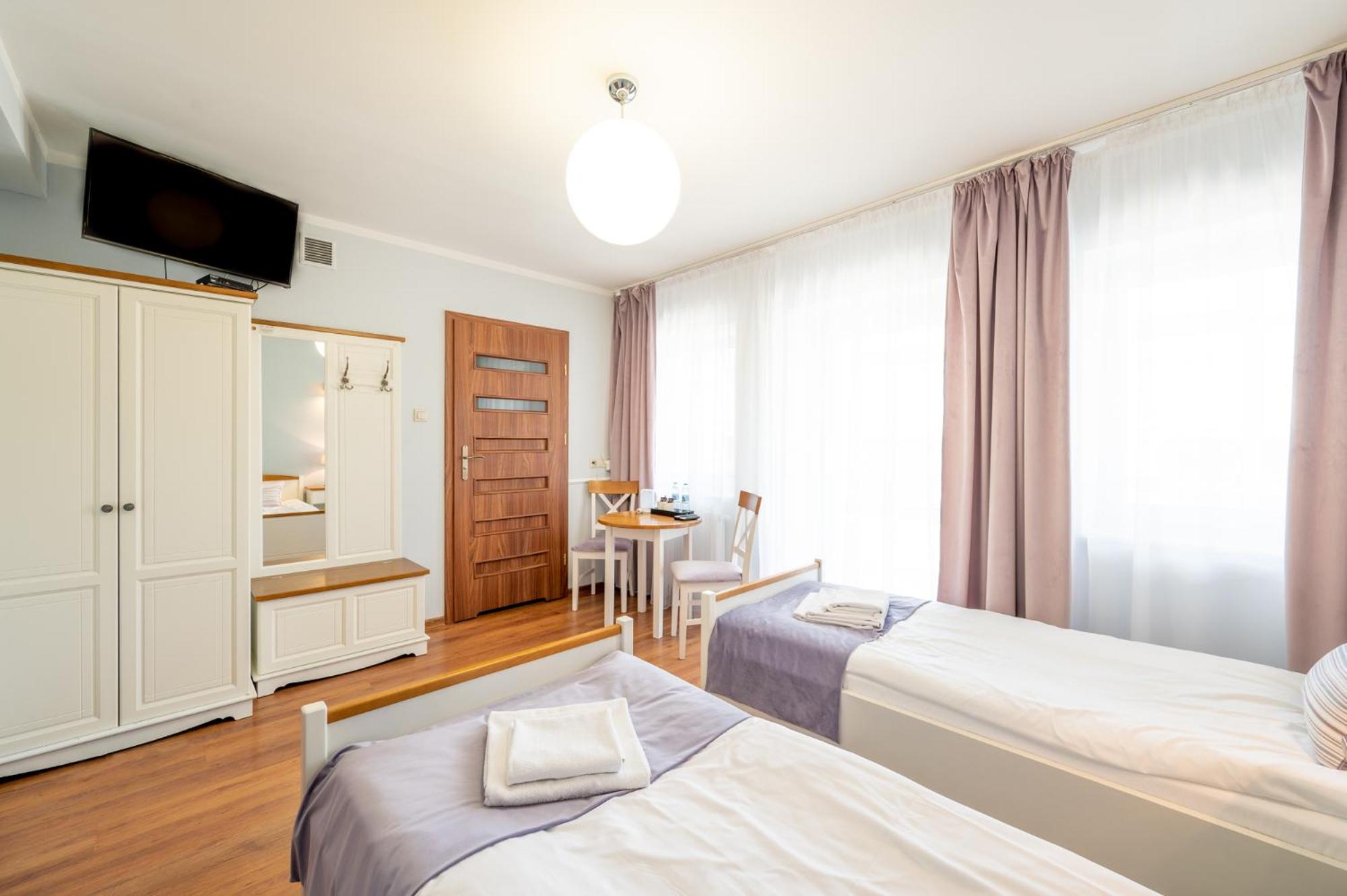 Twin Room photo 1