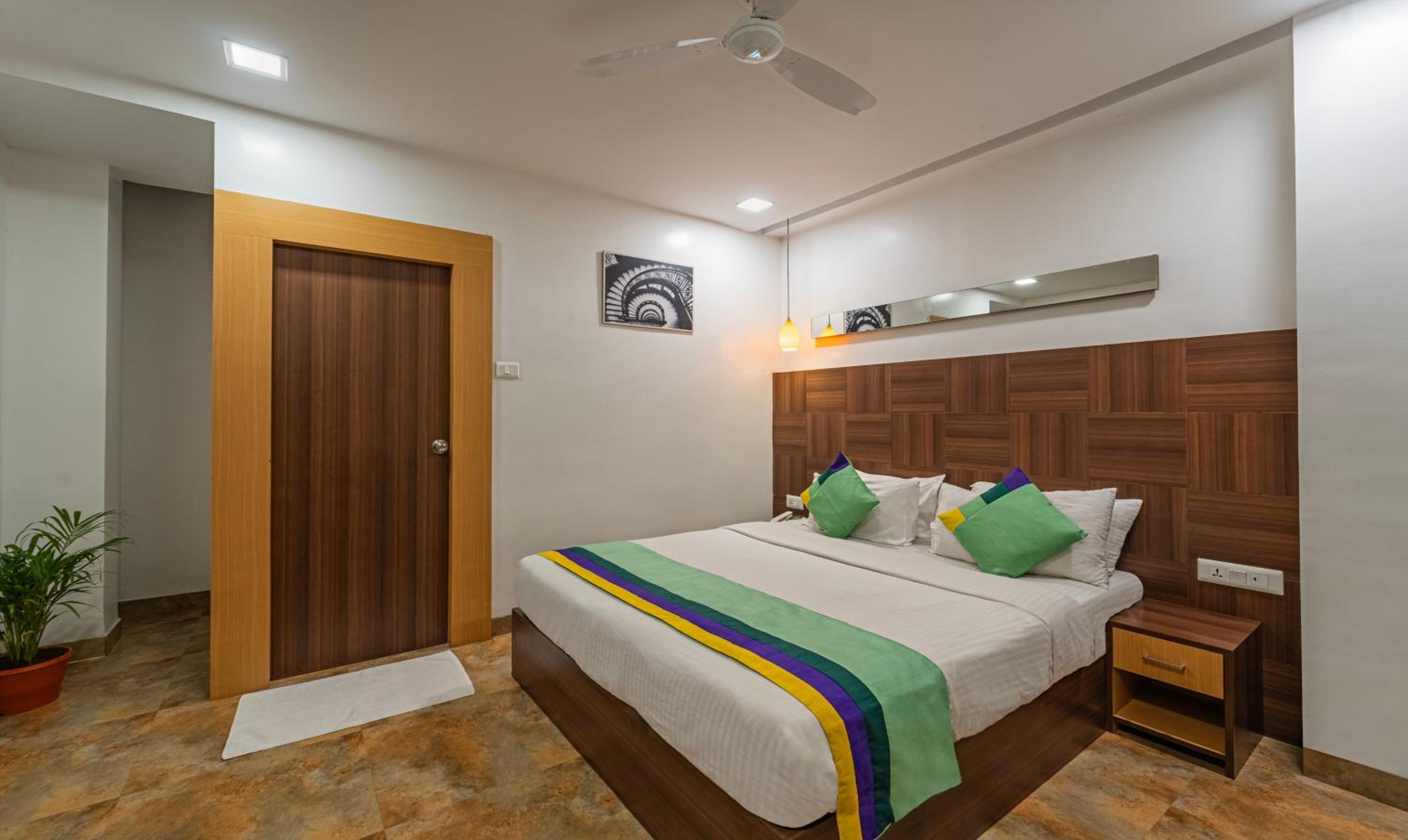 Standard Double Room - Photo 6