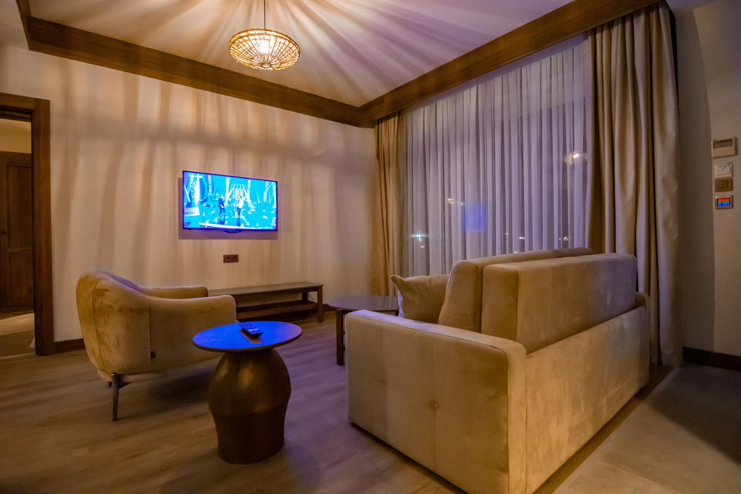Superior Family Room