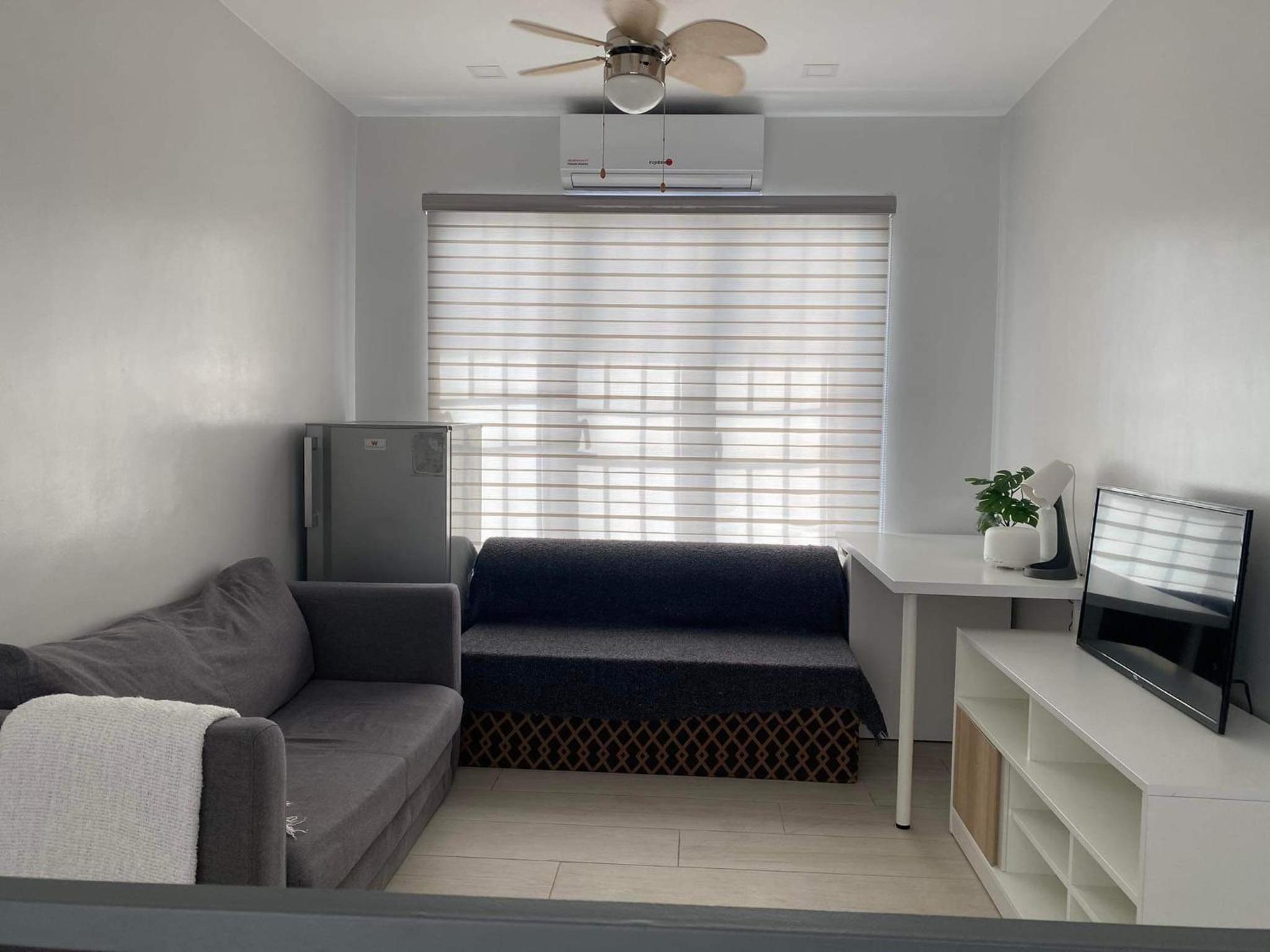 Three-Bedroom House photo 2