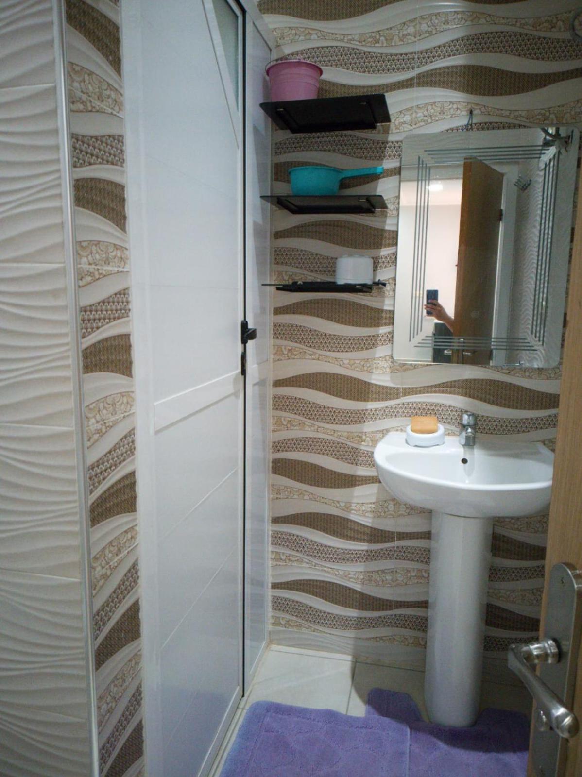 One-Bedroom House photo 2