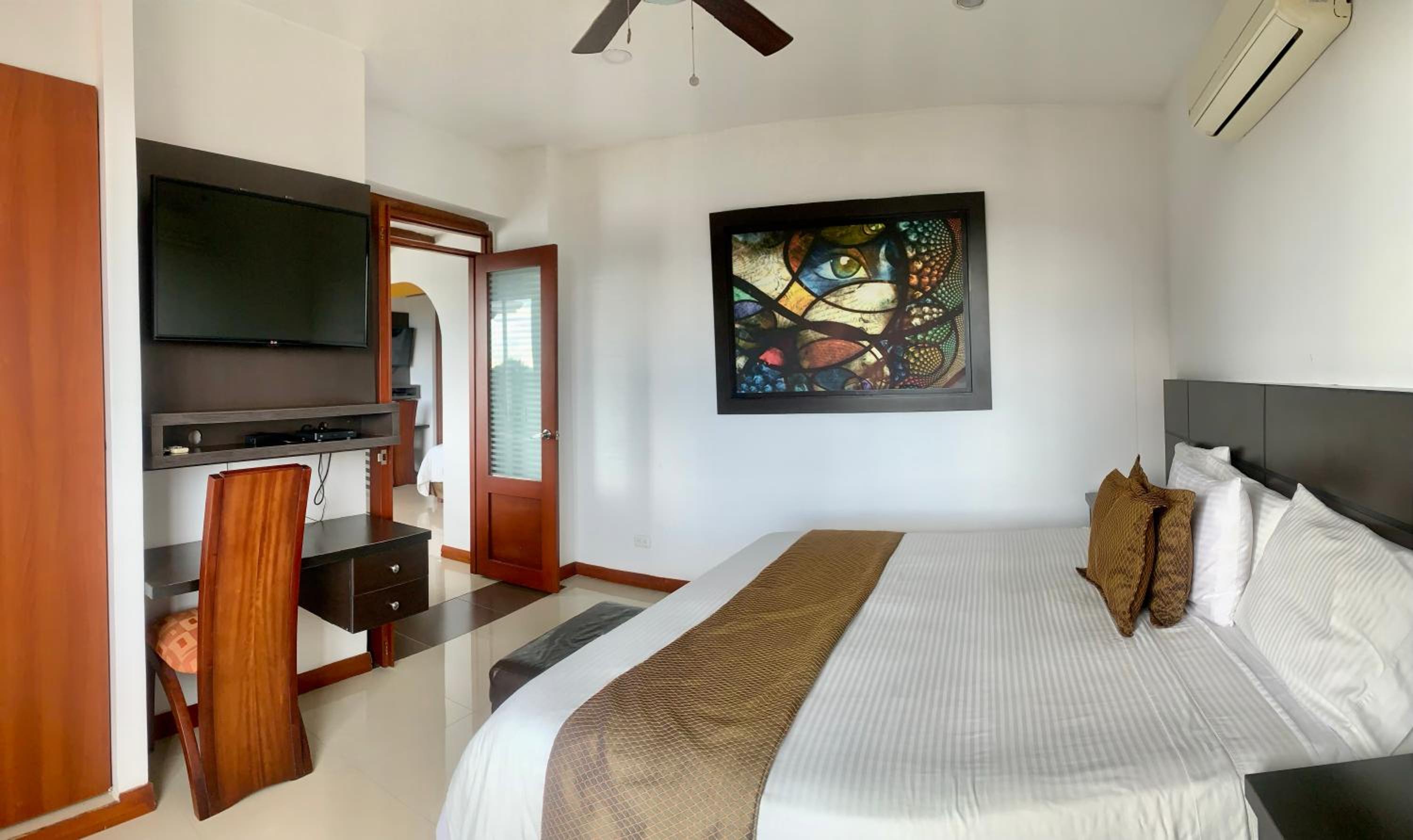 Presidential Suite photo 1