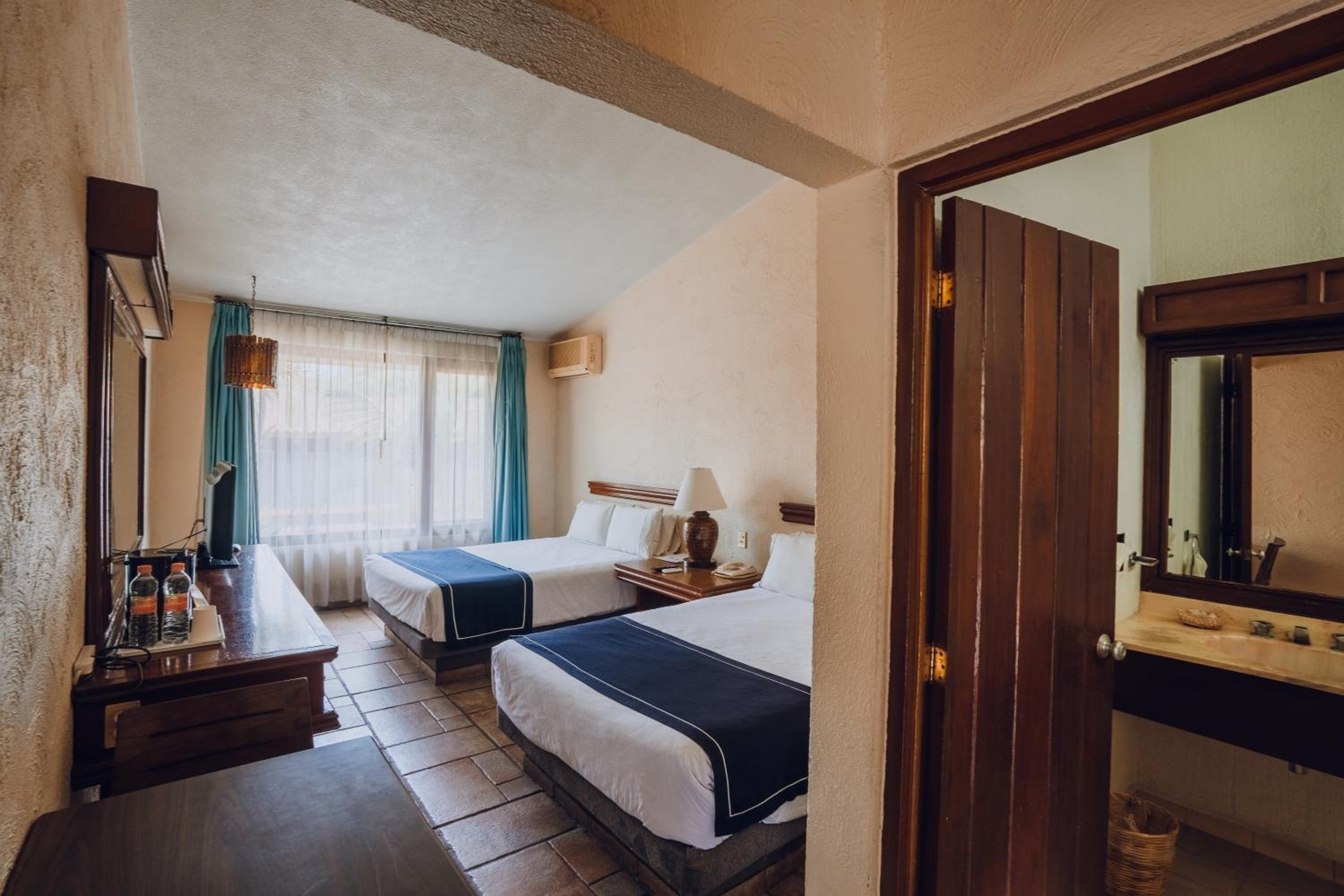 Standard Double Room With Two Double Beds photo 3