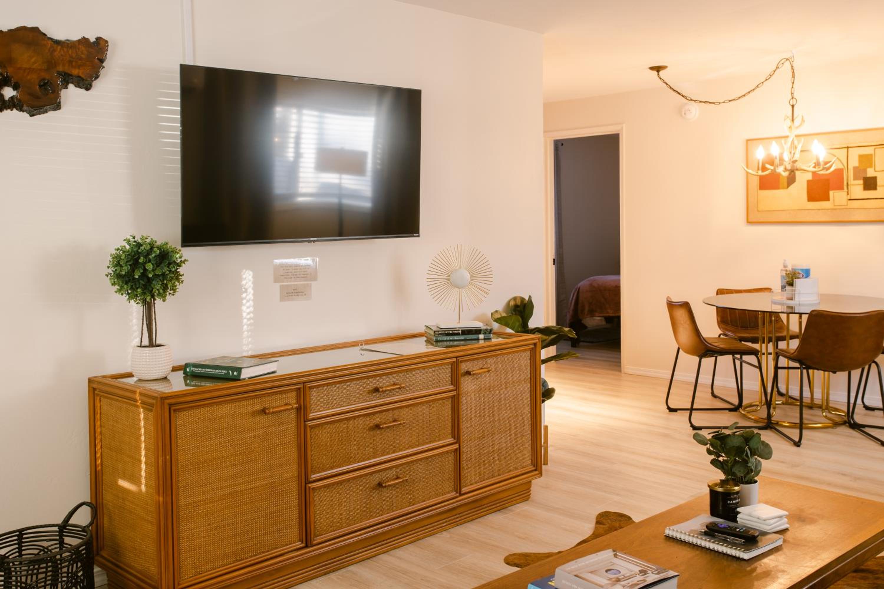 Apartment photo 1