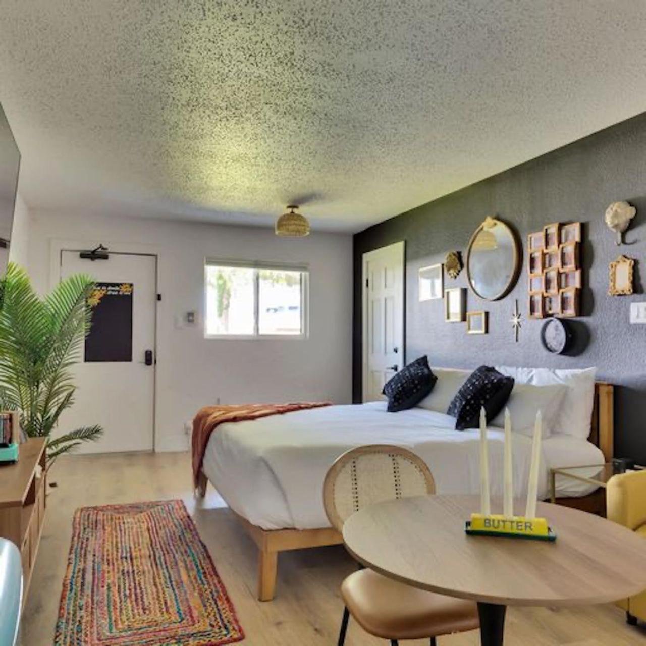 King Studio with Sofa Bed photo 2