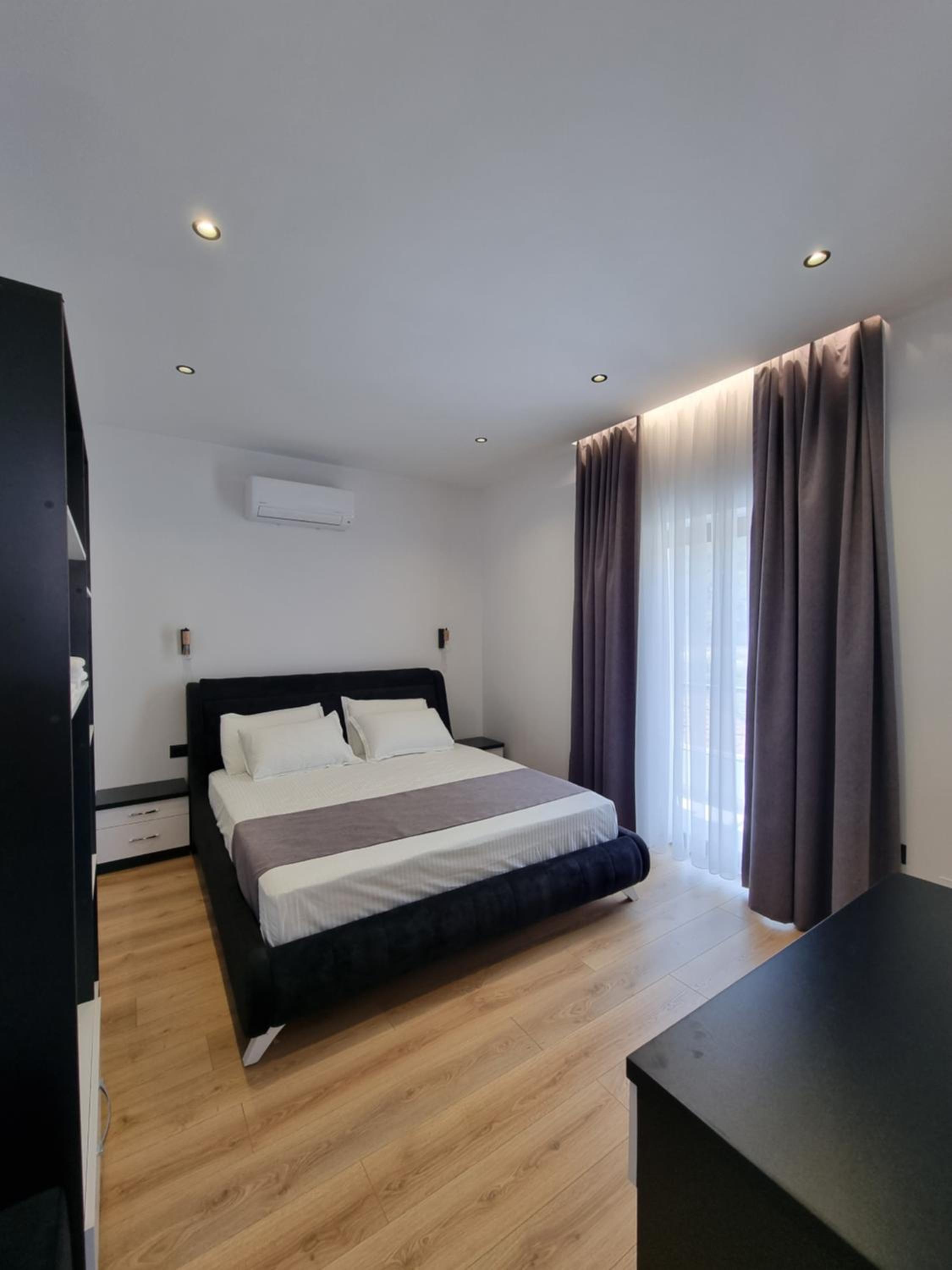 King Room with Mountain View