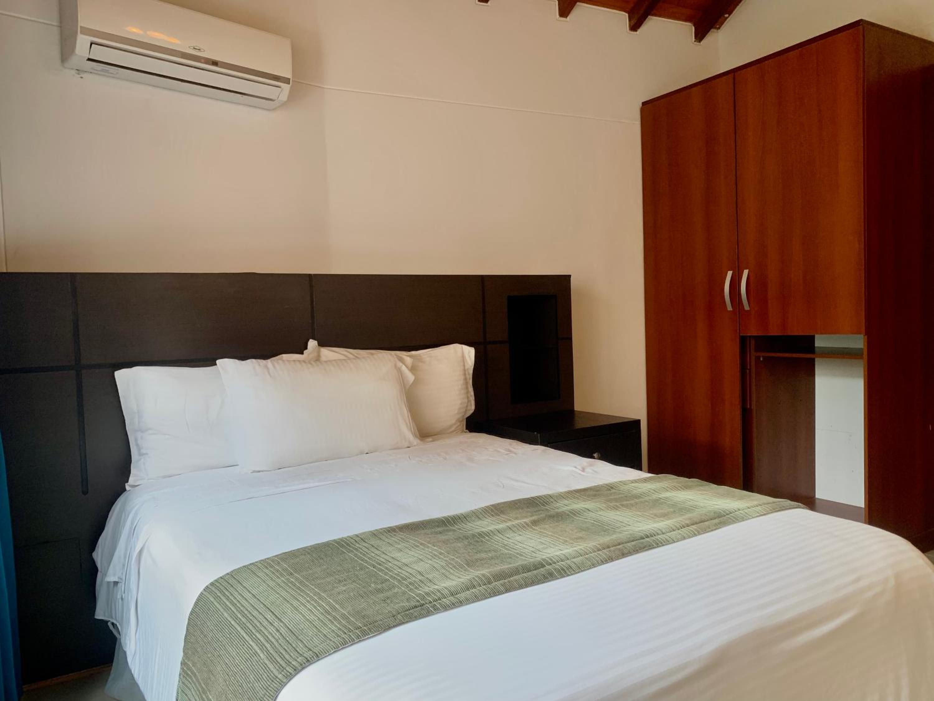 Standard Double Suite photo 3