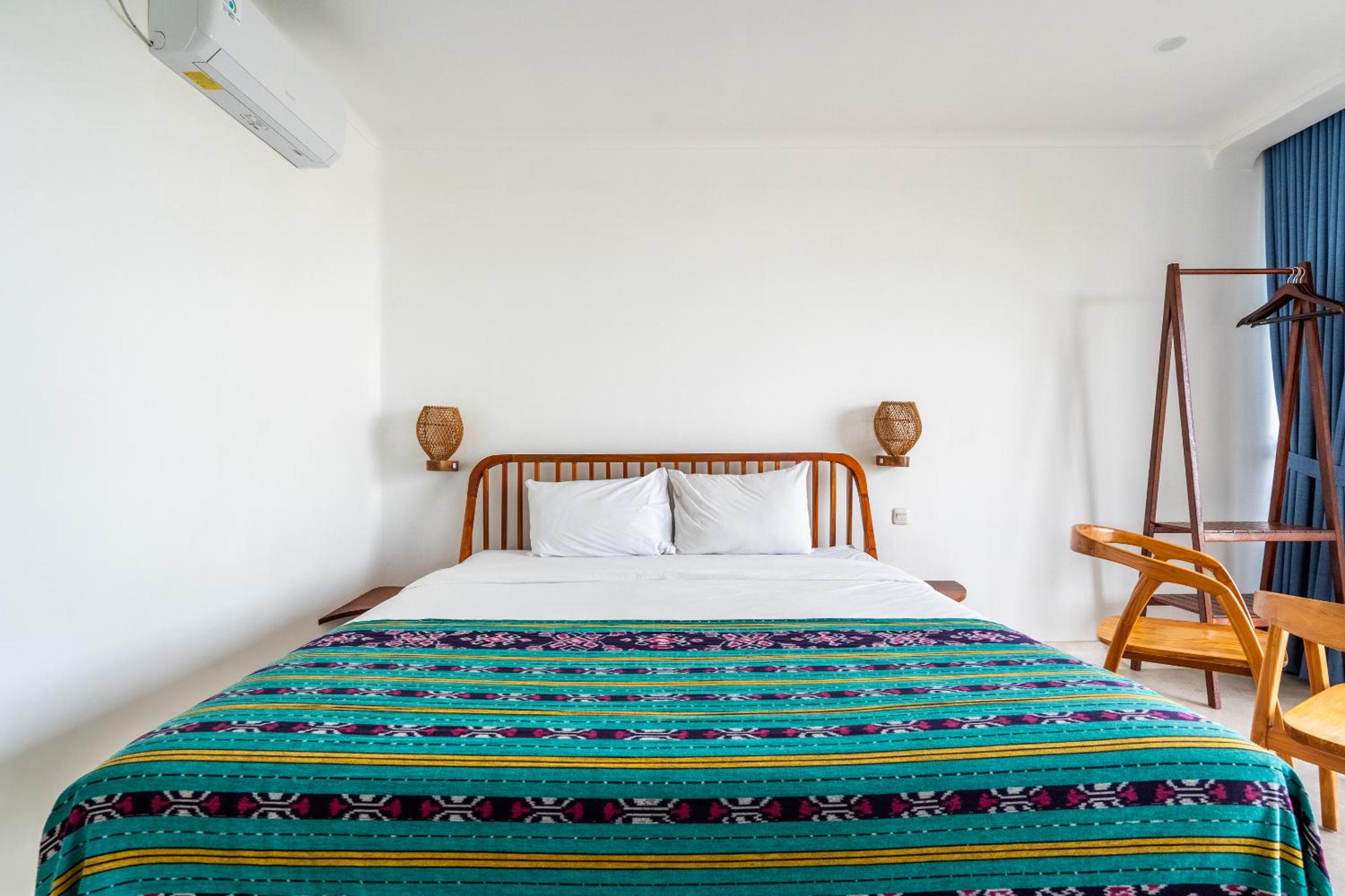 Deluxe Double Room with Sea View - Photo 2