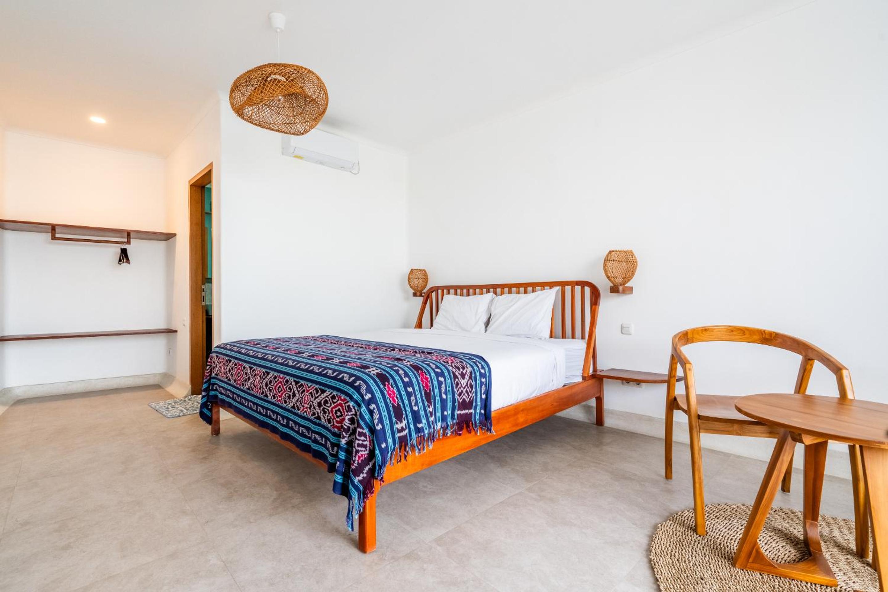 Deluxe Double Room with Sea View - Photo 18