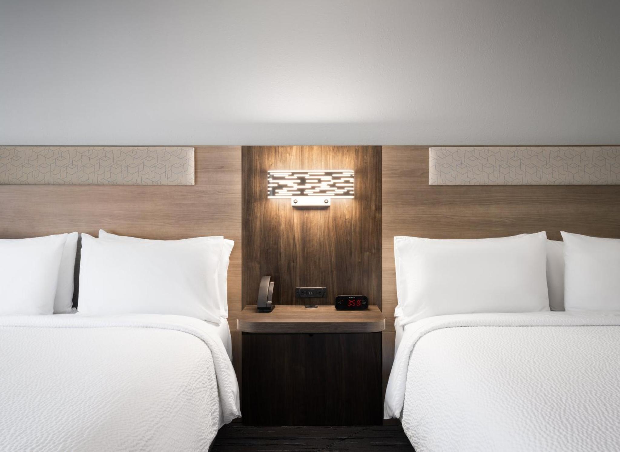 Standard Room with Two Queen Beds