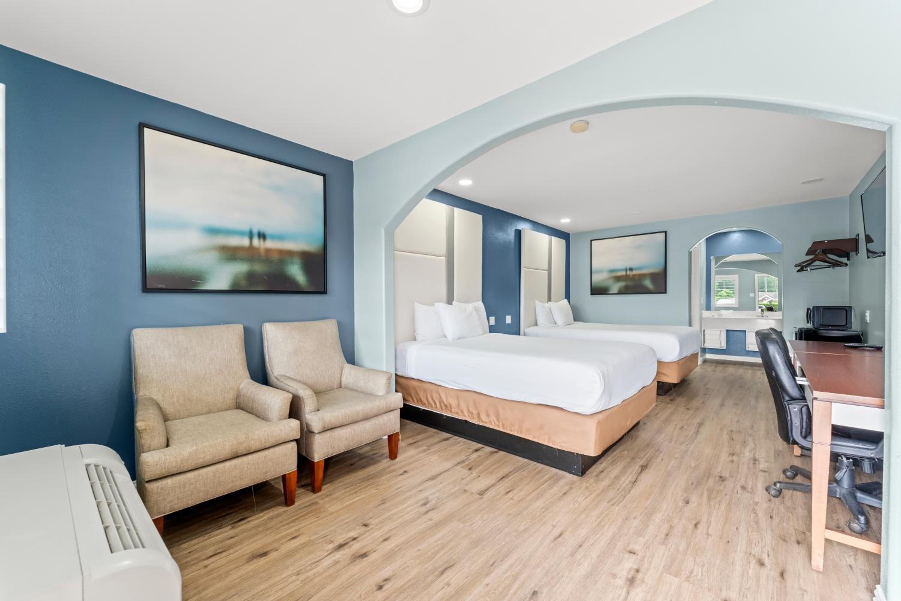 Budget Double Room - Photo 1
