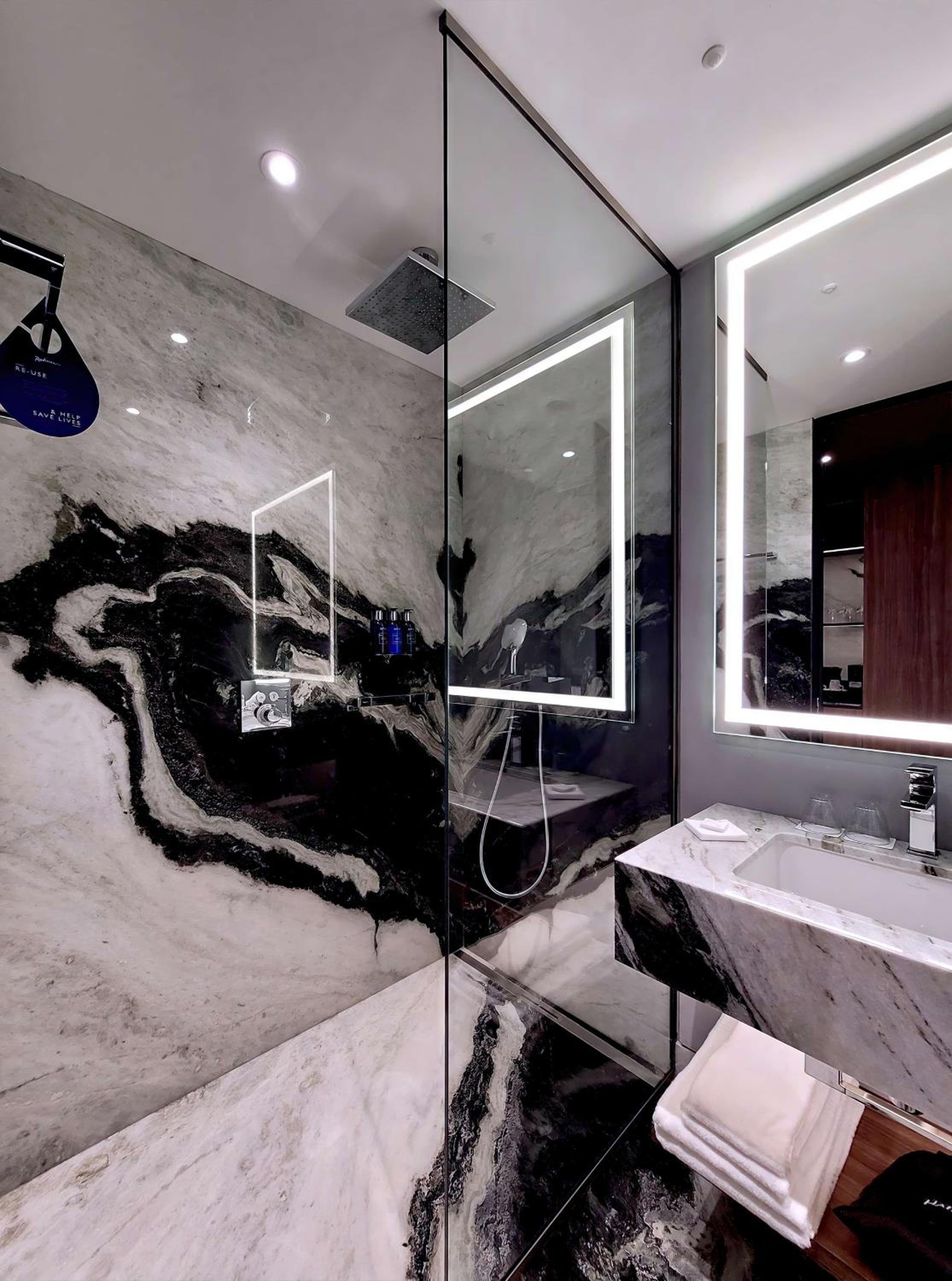Standard Double or Twin Room - Photo 5