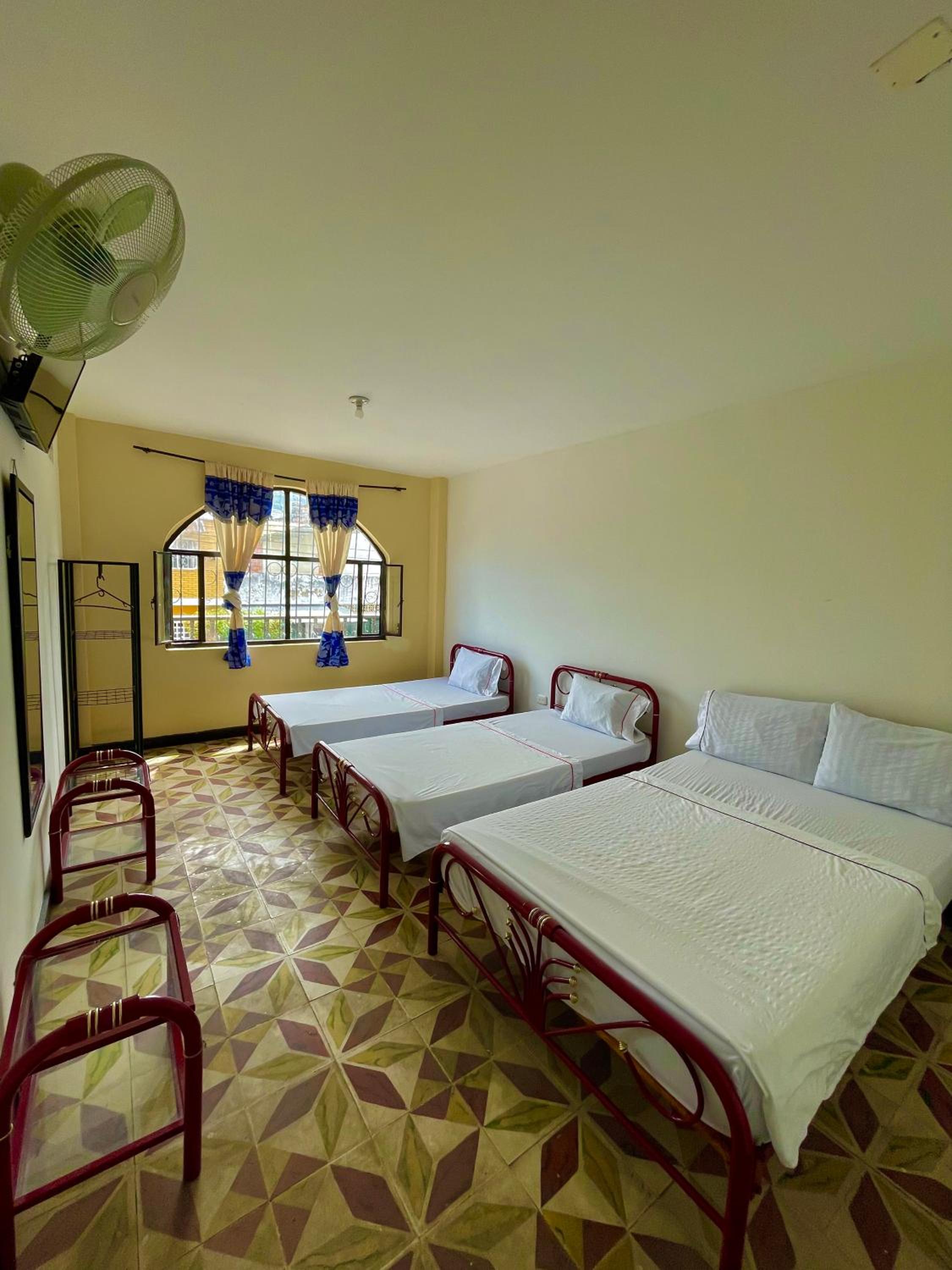 Classic Quadruple Room photo 2