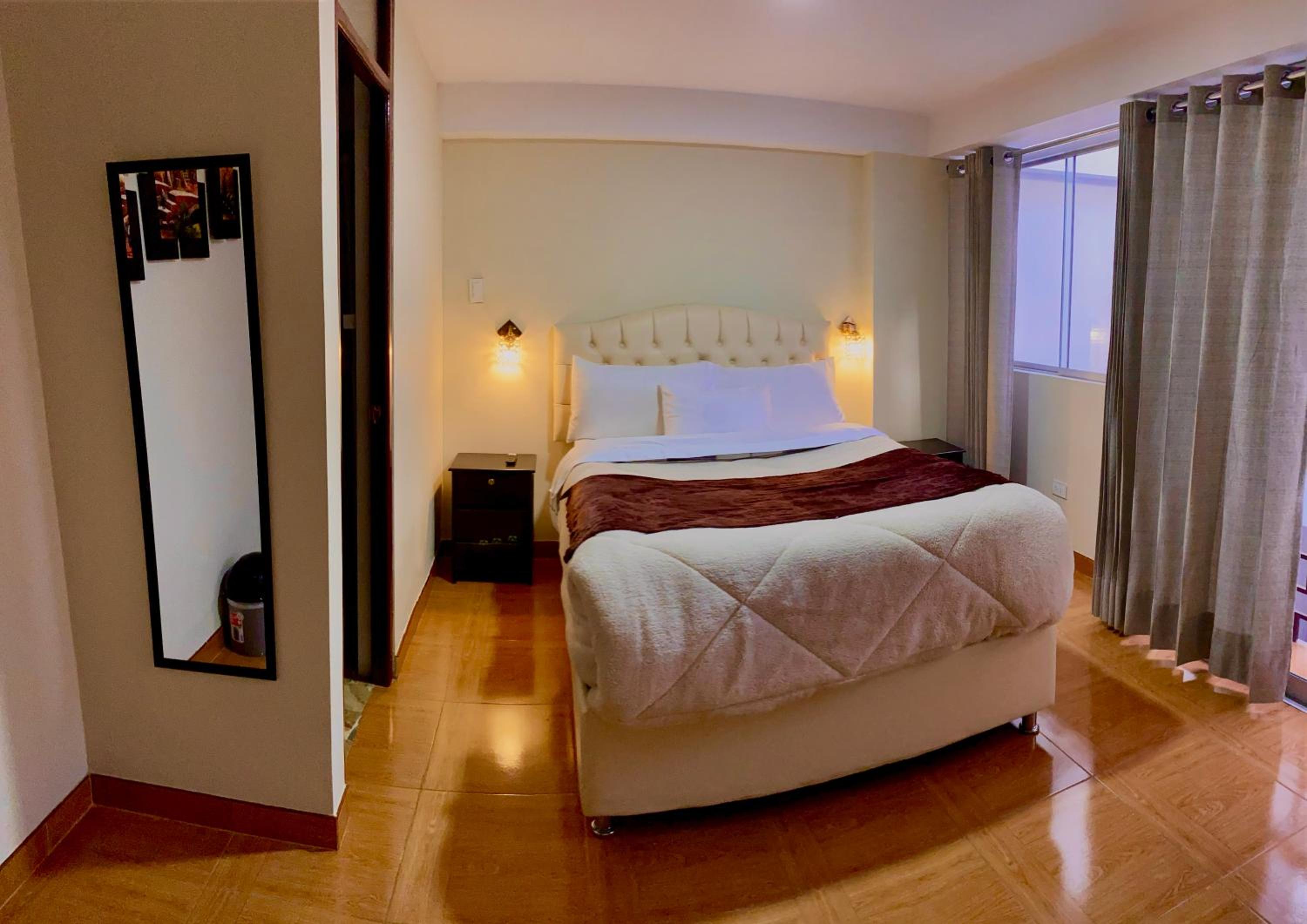 Budget Double Room - Photo 2