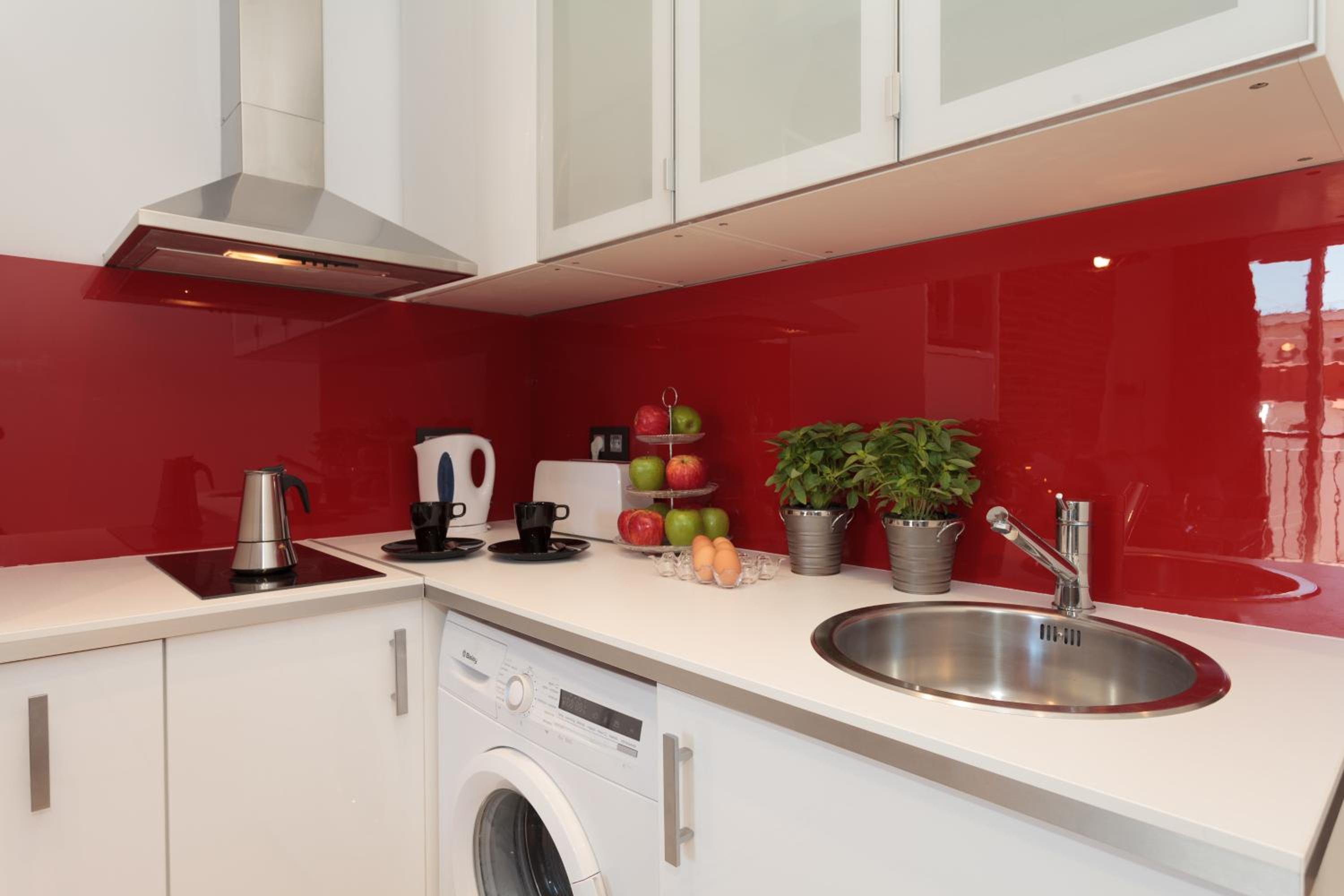 Two-Bedroom Apartment with Terrace photo 2