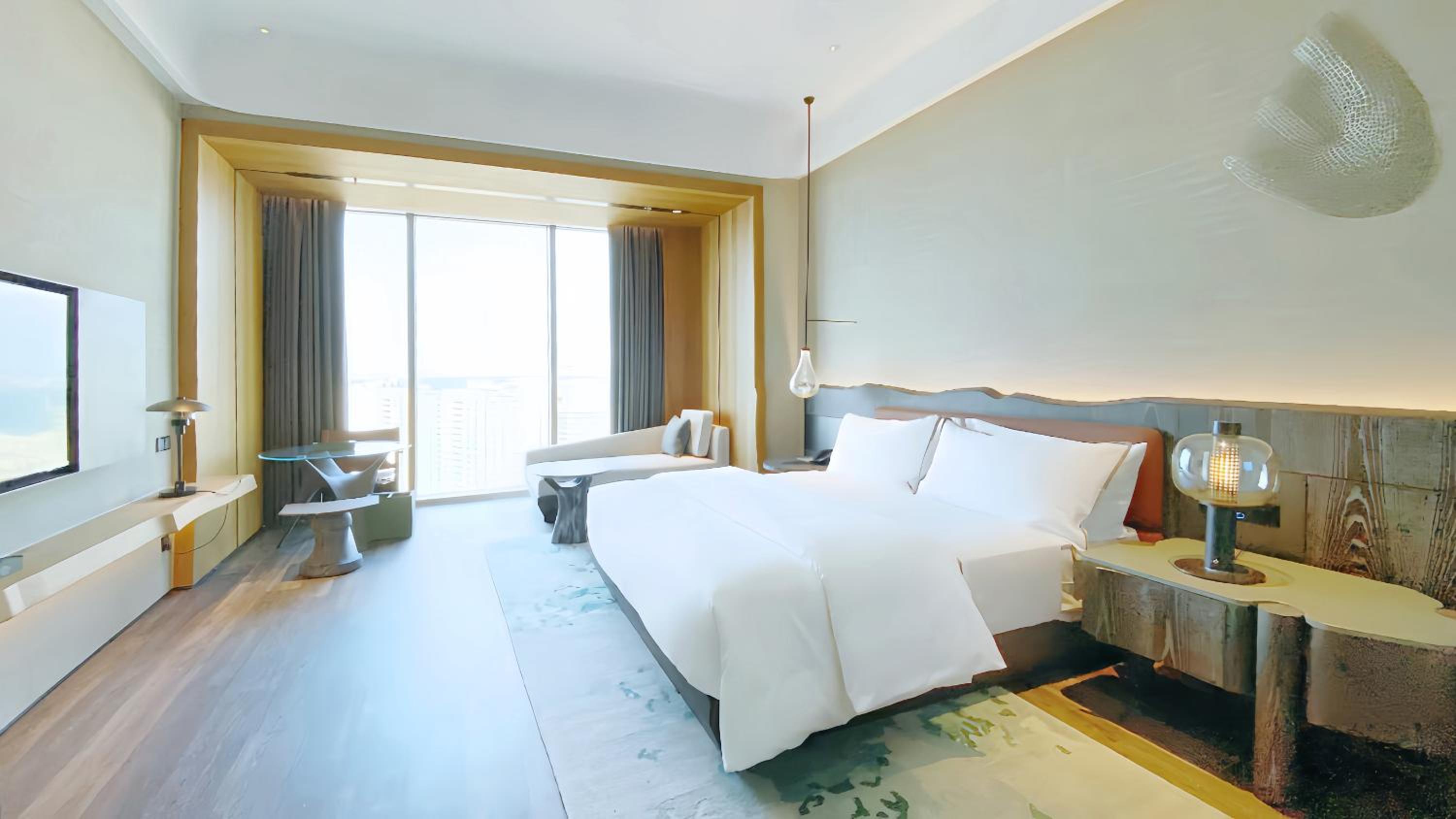 Premium King Room with Ocean View photo 3