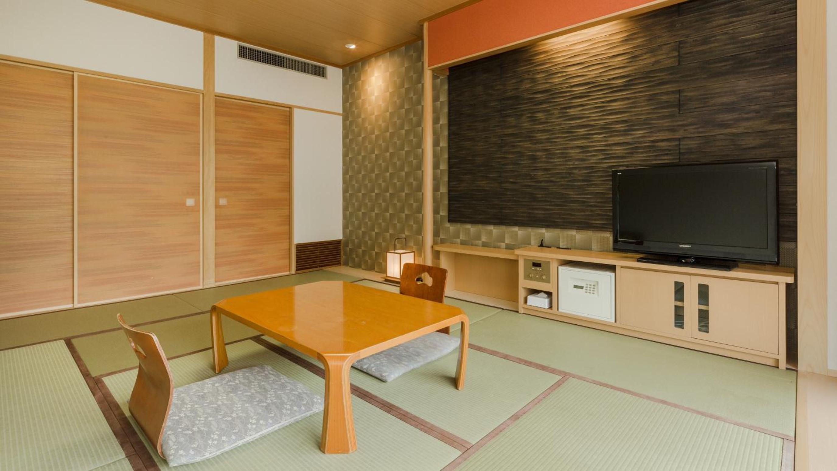 Japanese-Style Quadruple Room