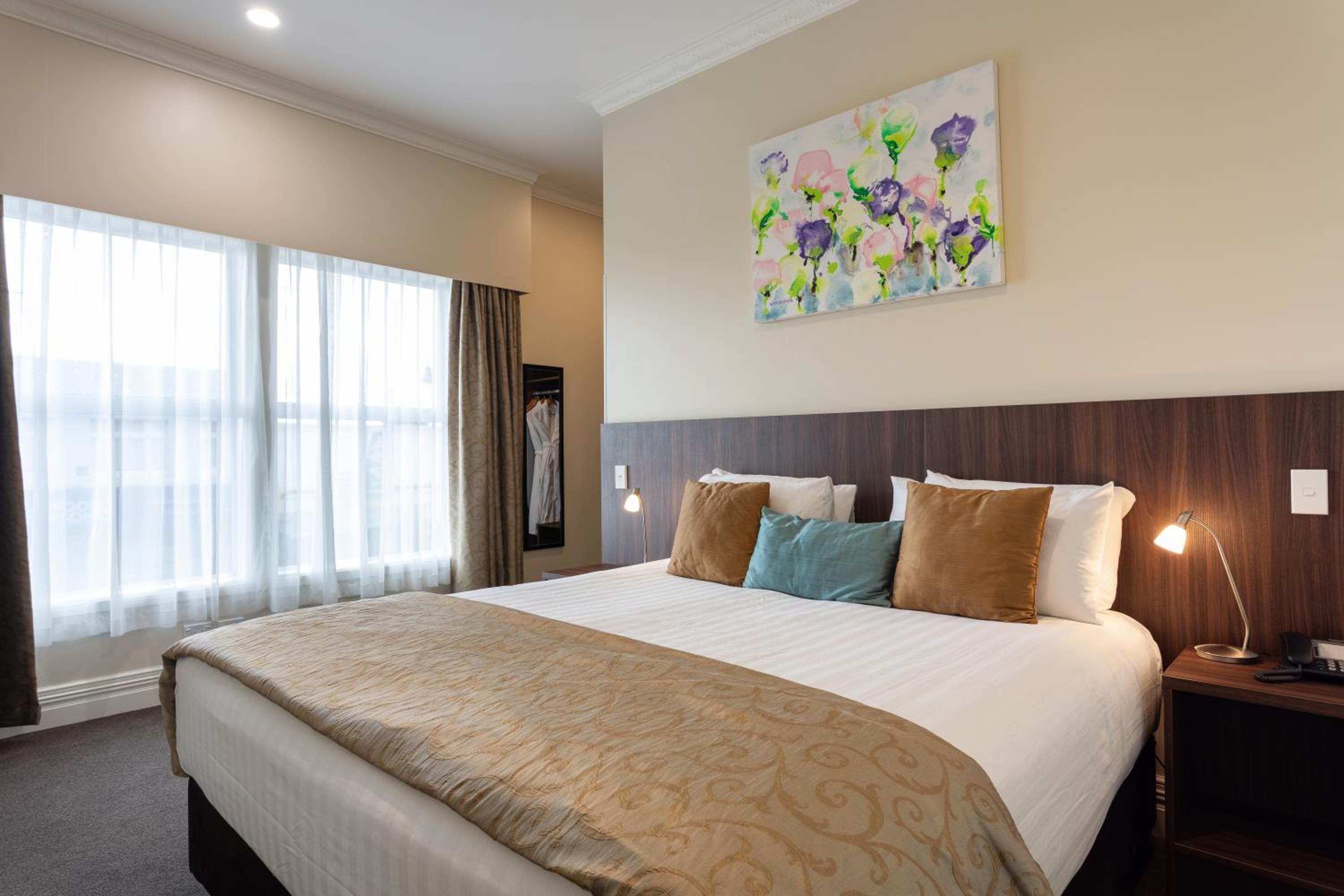 Premier King Room photo 1