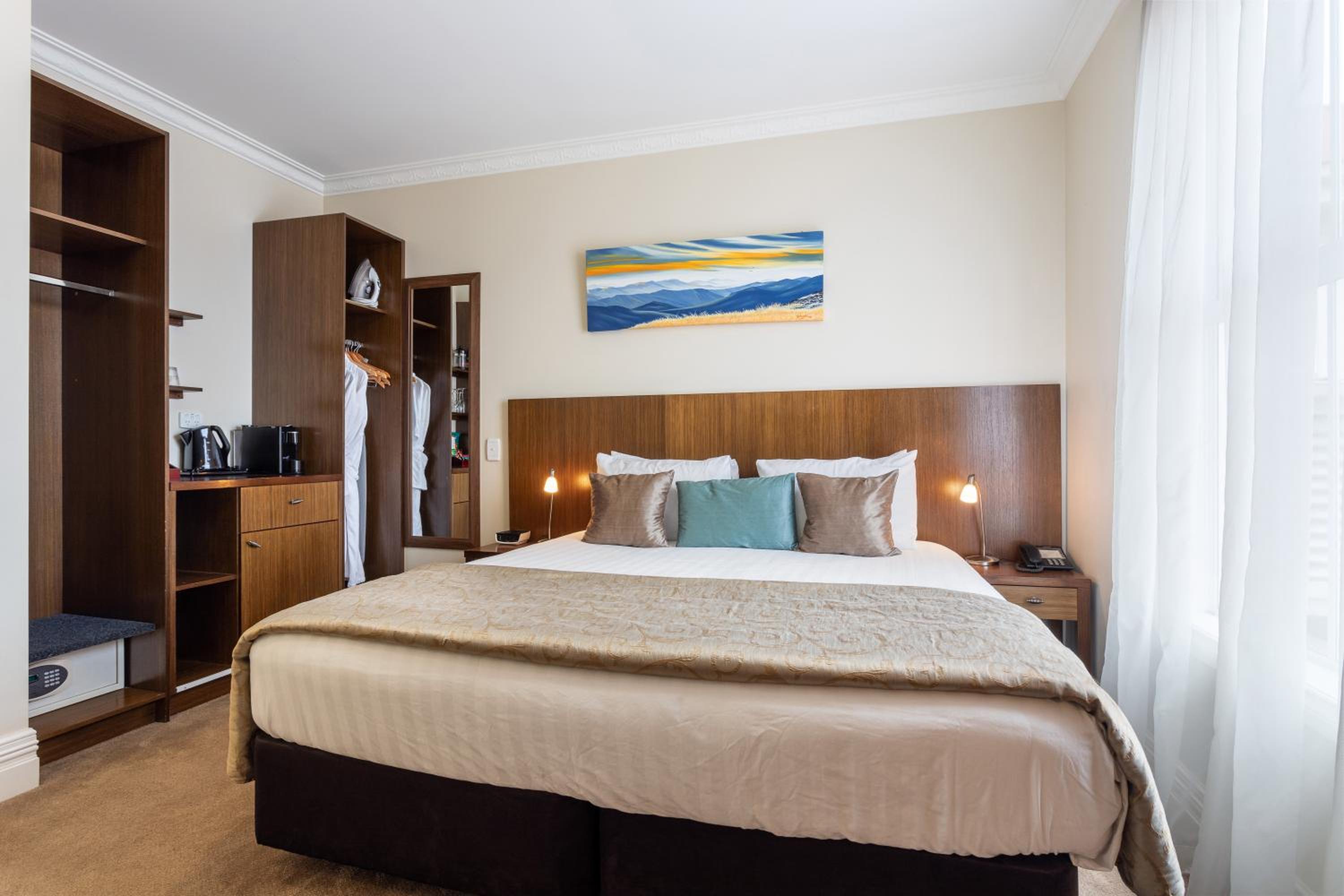 Executive King or Twin Room - Interconnecting photo 1