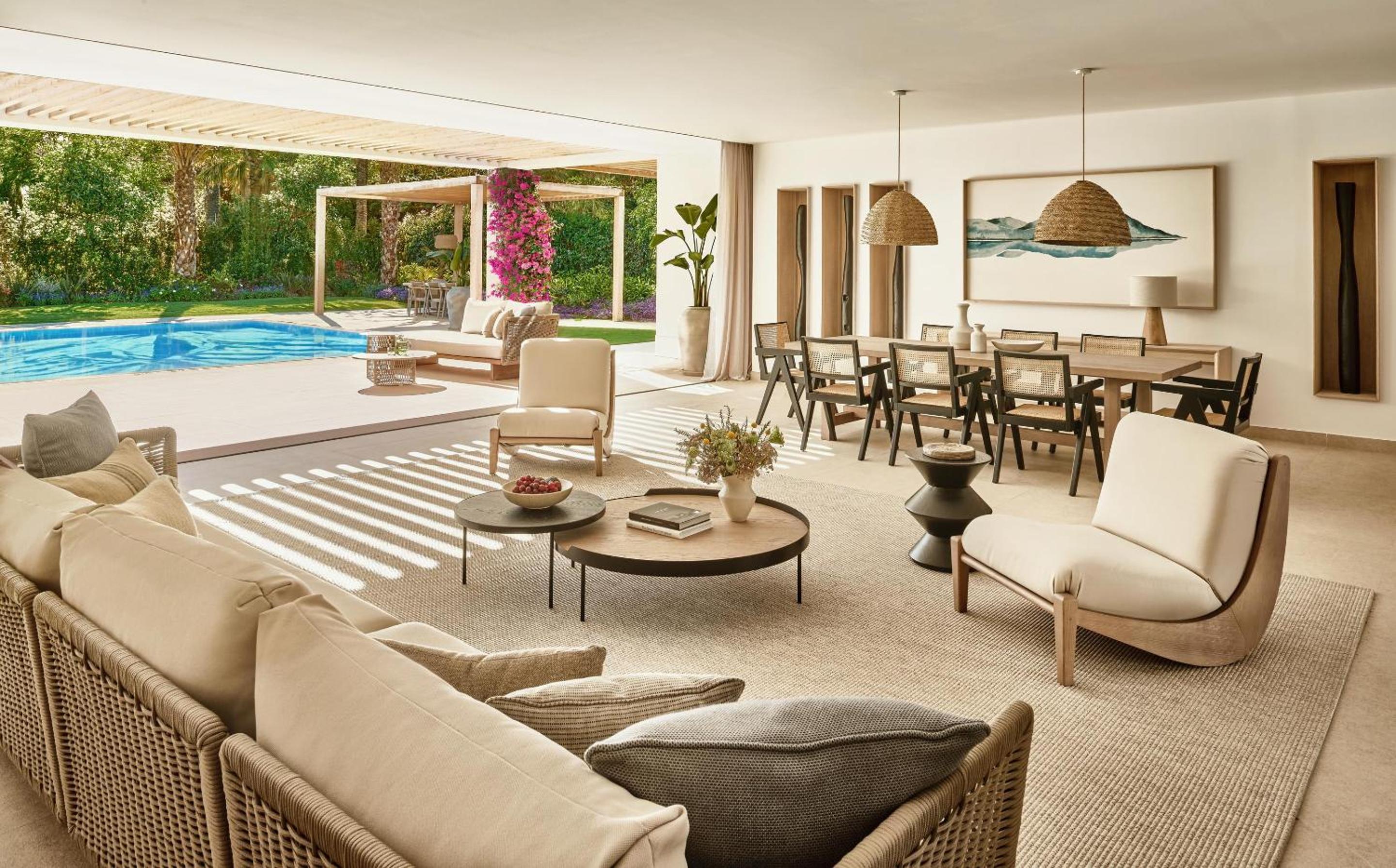 Deluxe Four Bedroom Villa Private Pool Garden View