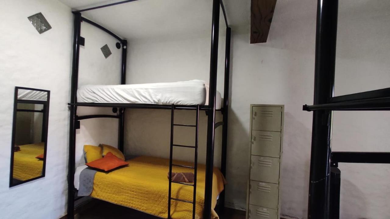 6-Bed Male Dormitory Room photo 3