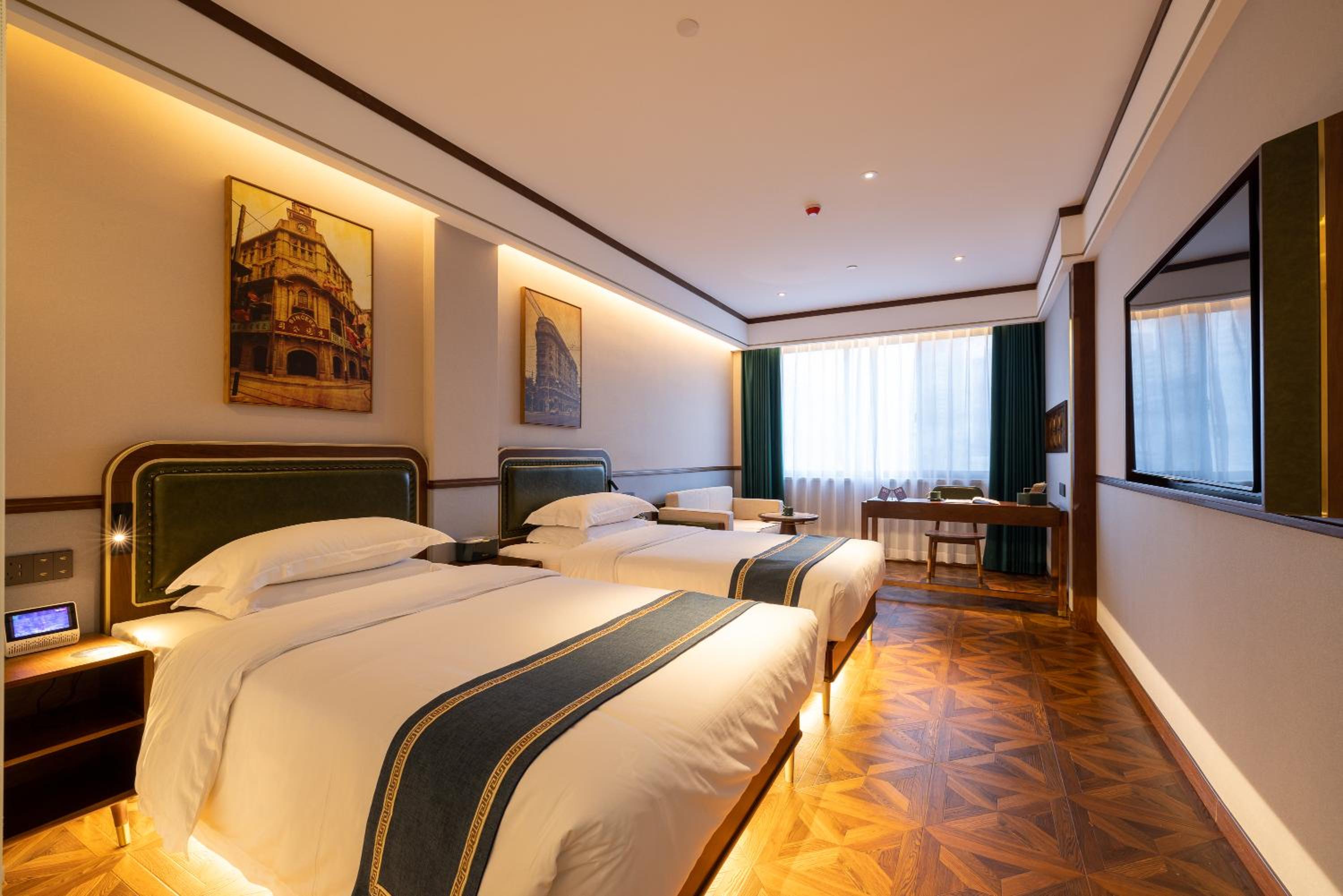 Business Smart Twin Room